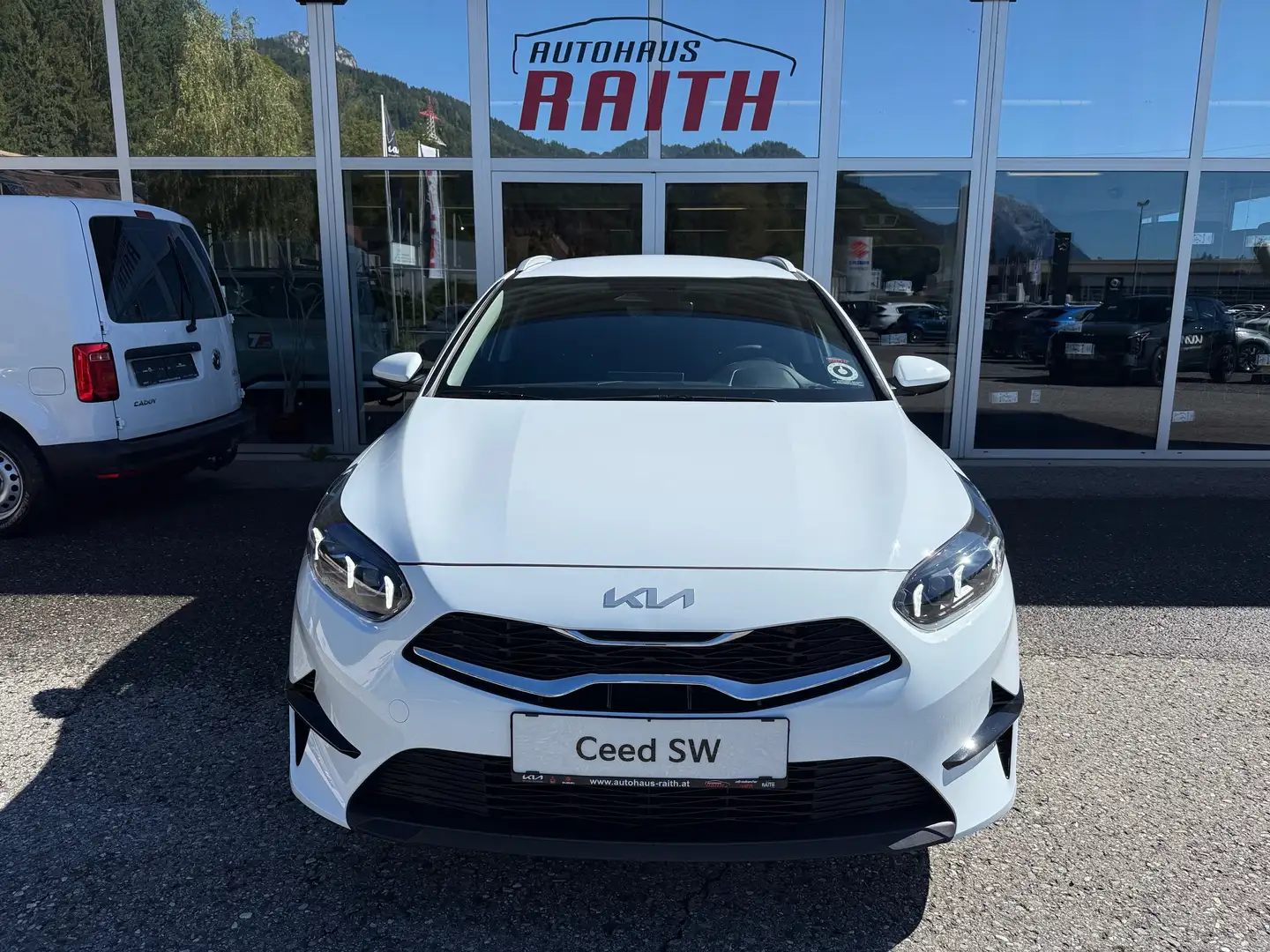 Kia Ceed SW / cee'd SW 1,0 T-GDI GPF Silber + Pak.-Style isg Blanc - 2