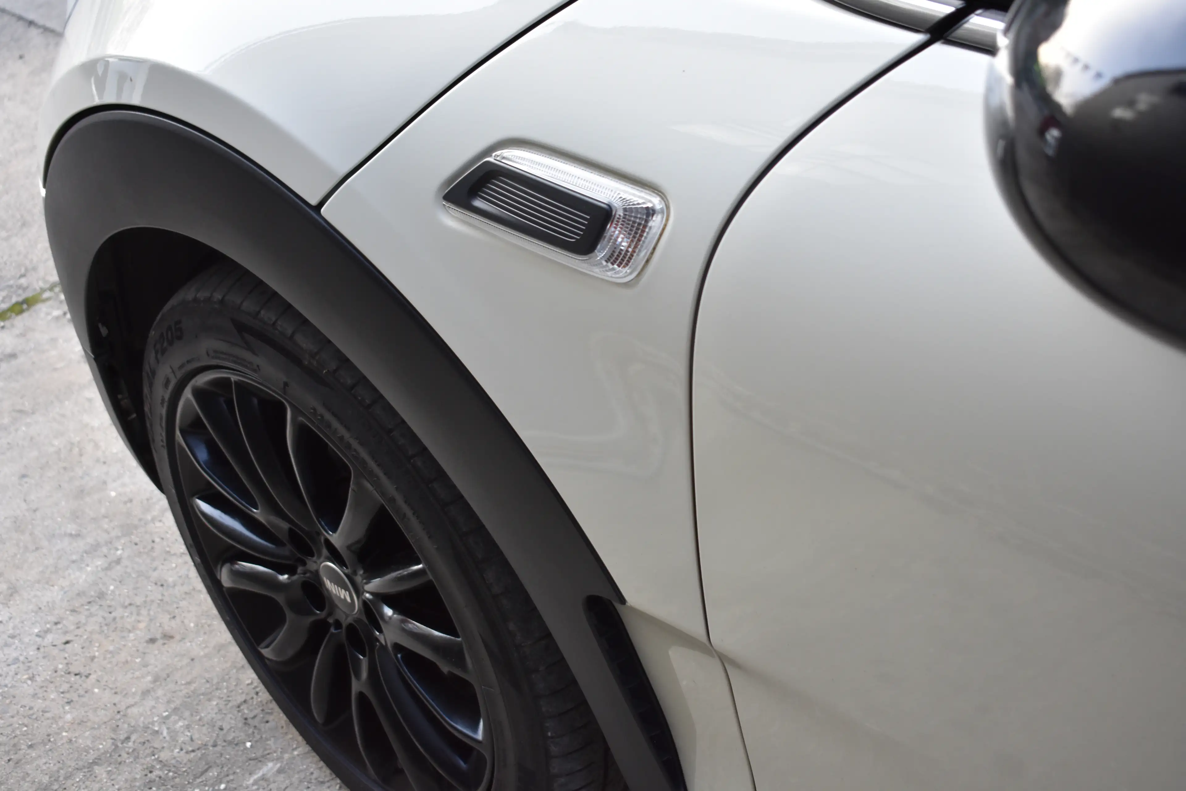 MINI Cooper D Clubman Mini Clubman 2.0 D Cooper AdBlue (EU6d-TEMP) — photo 8