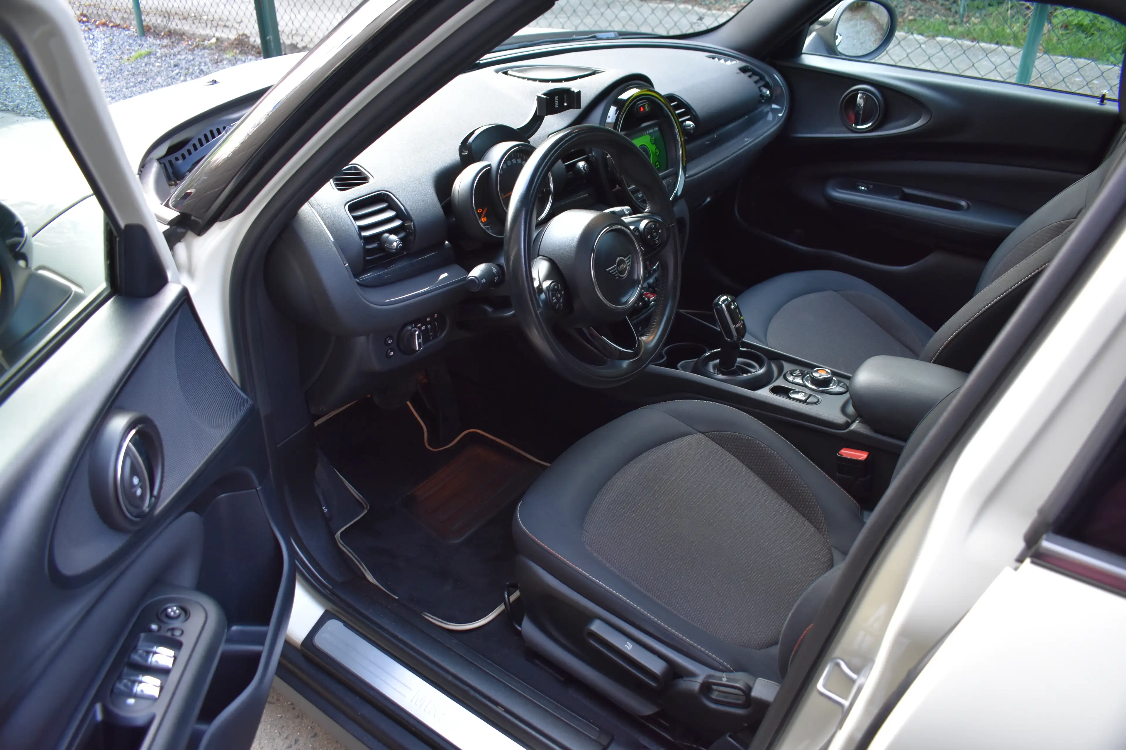 MINI Cooper D Clubman Mini Clubman 2.0 D Cooper AdBlue (EU6d-TEMP) — photo 12