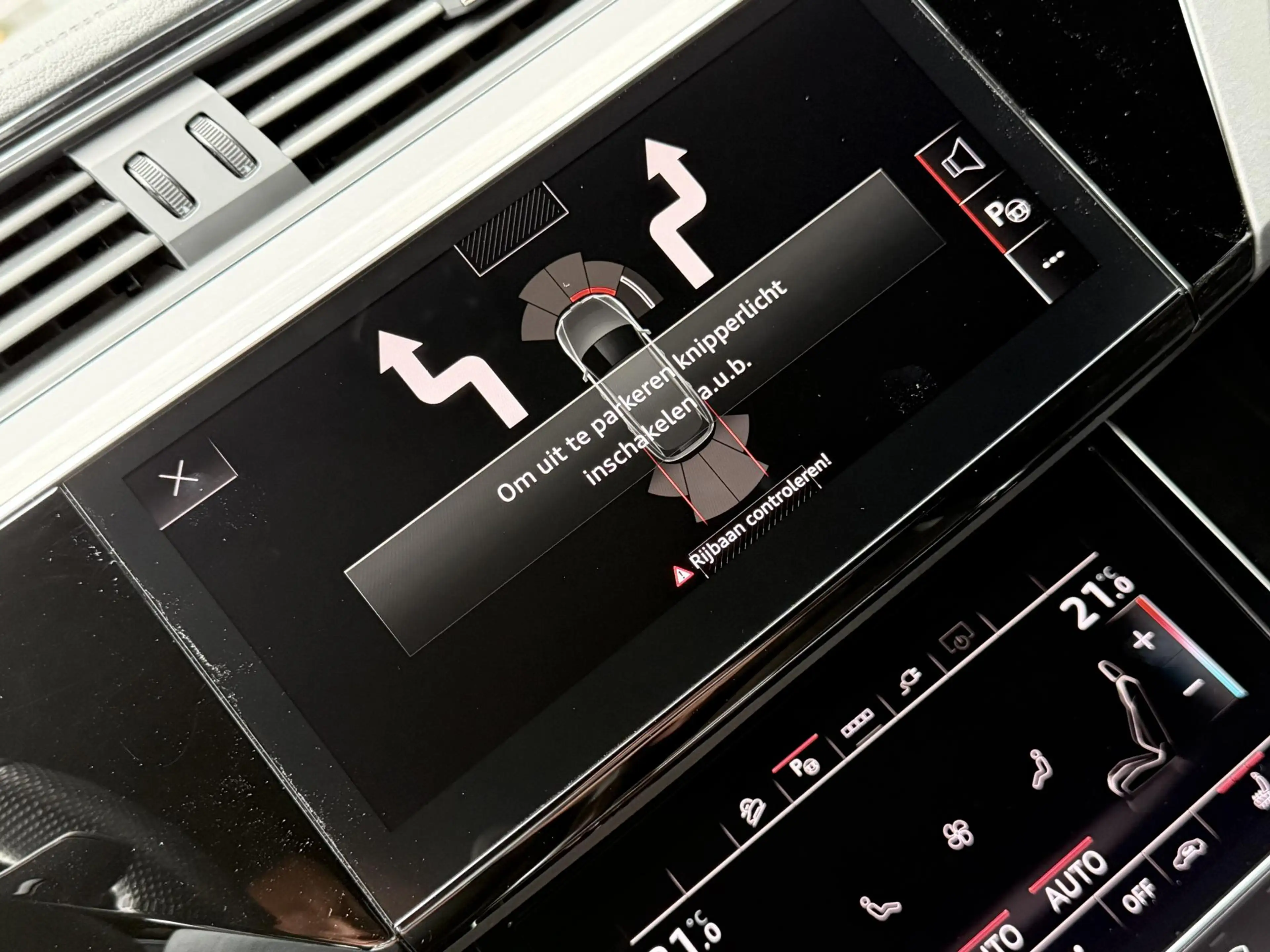 Audi e-tron 50 Quattro S line Black Edition/Pano/Krijt/96%SOH — photo 27