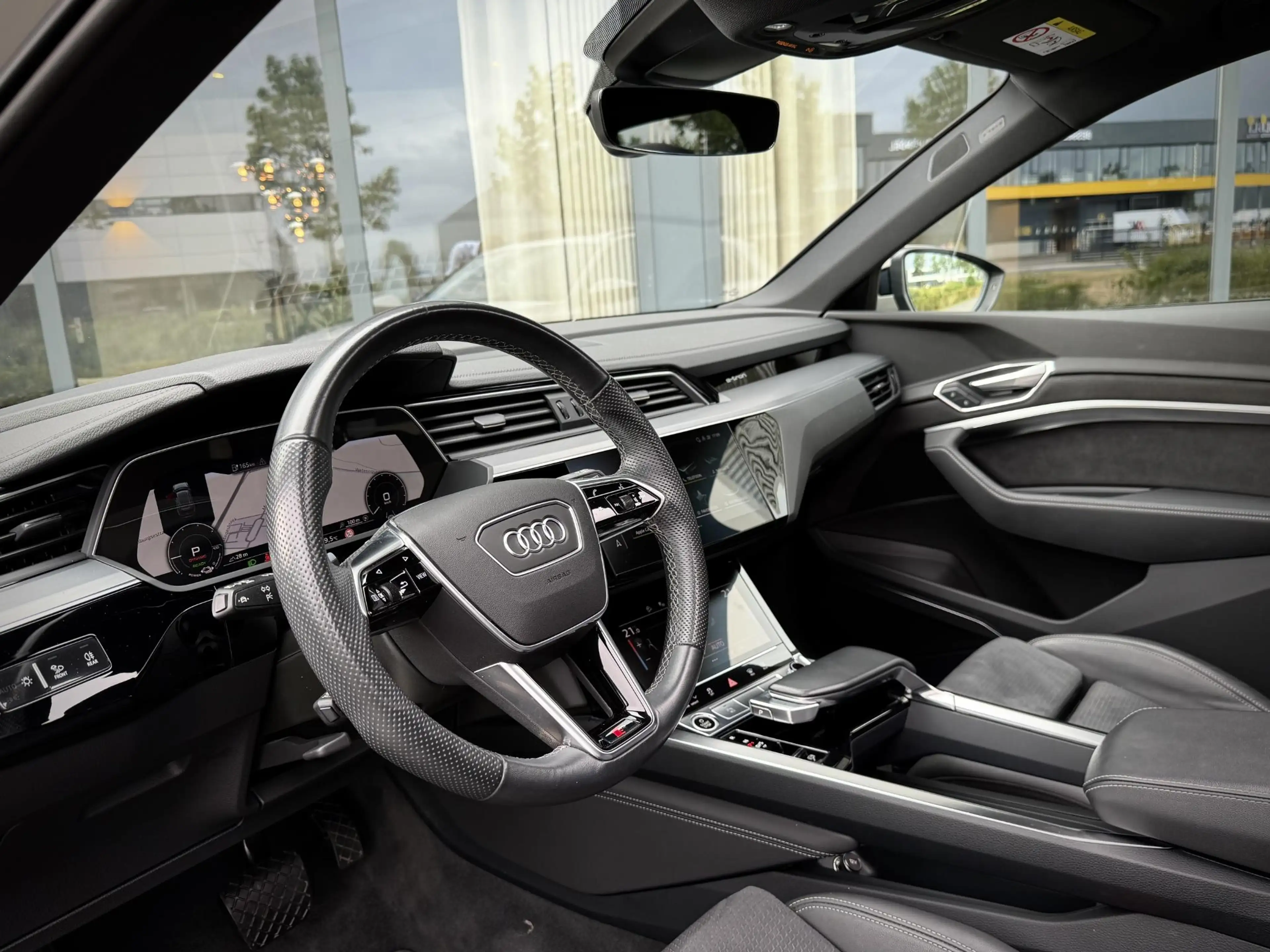 Audi e-tron 50 Quattro S line Black Edition/Pano/Krijt/96%SOH — photo 19