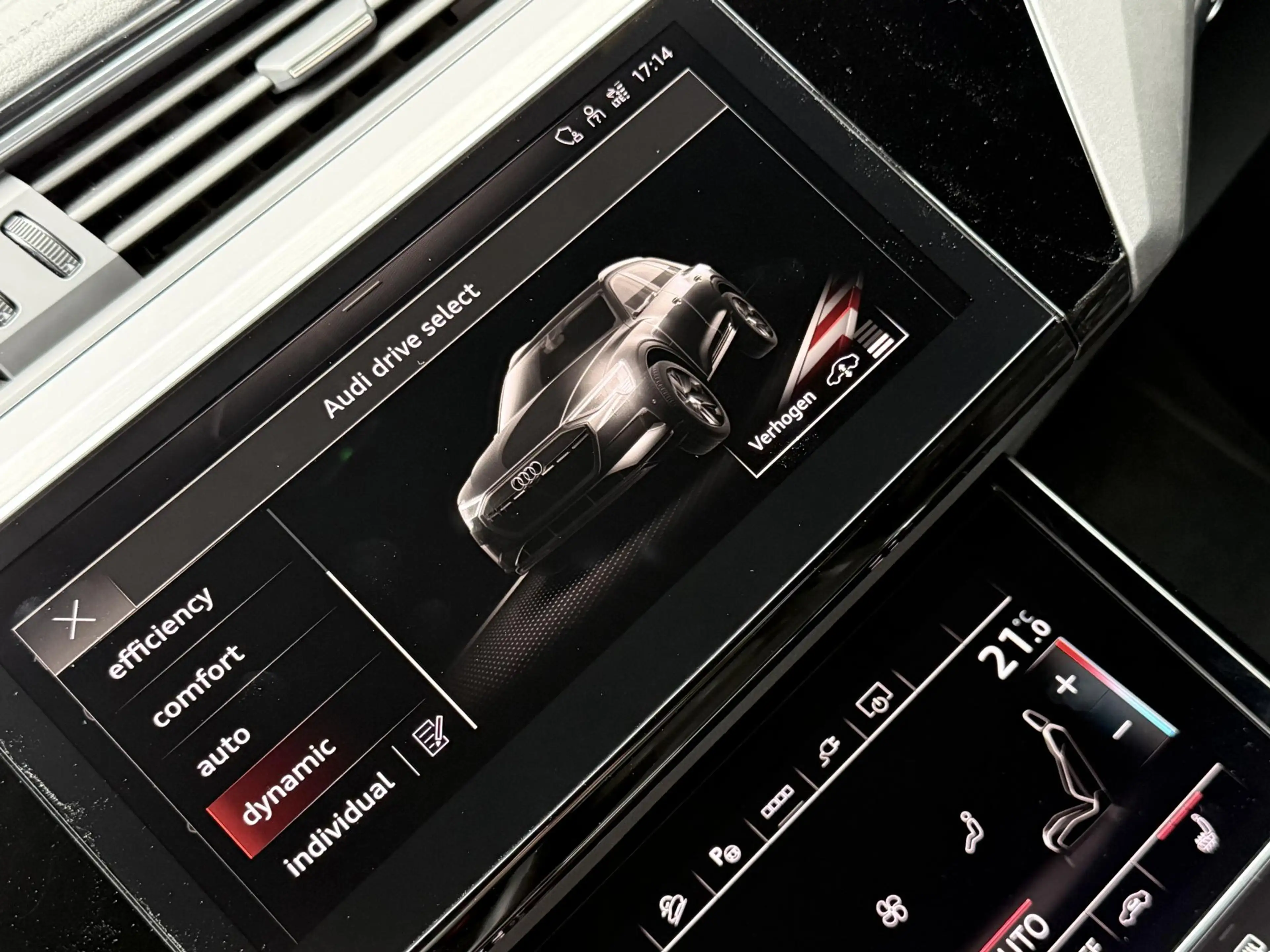 Audi e-tron 50 Quattro S line Black Edition/Pano/Krijt/96%SOH — photo 30
