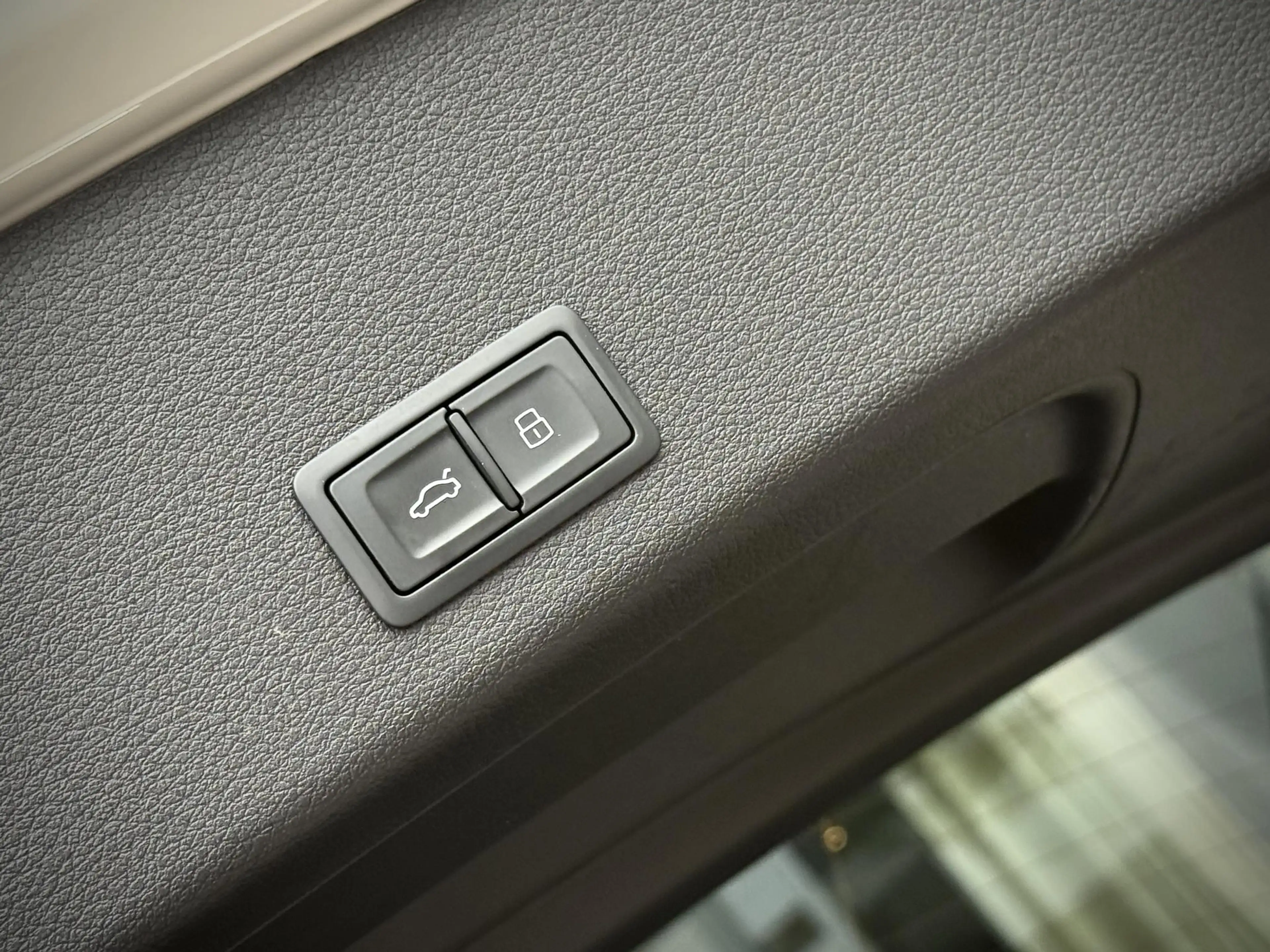 Audi e-tron 50 Quattro S line Black Edition/Pano/Krijt/96%SOH — photo 36