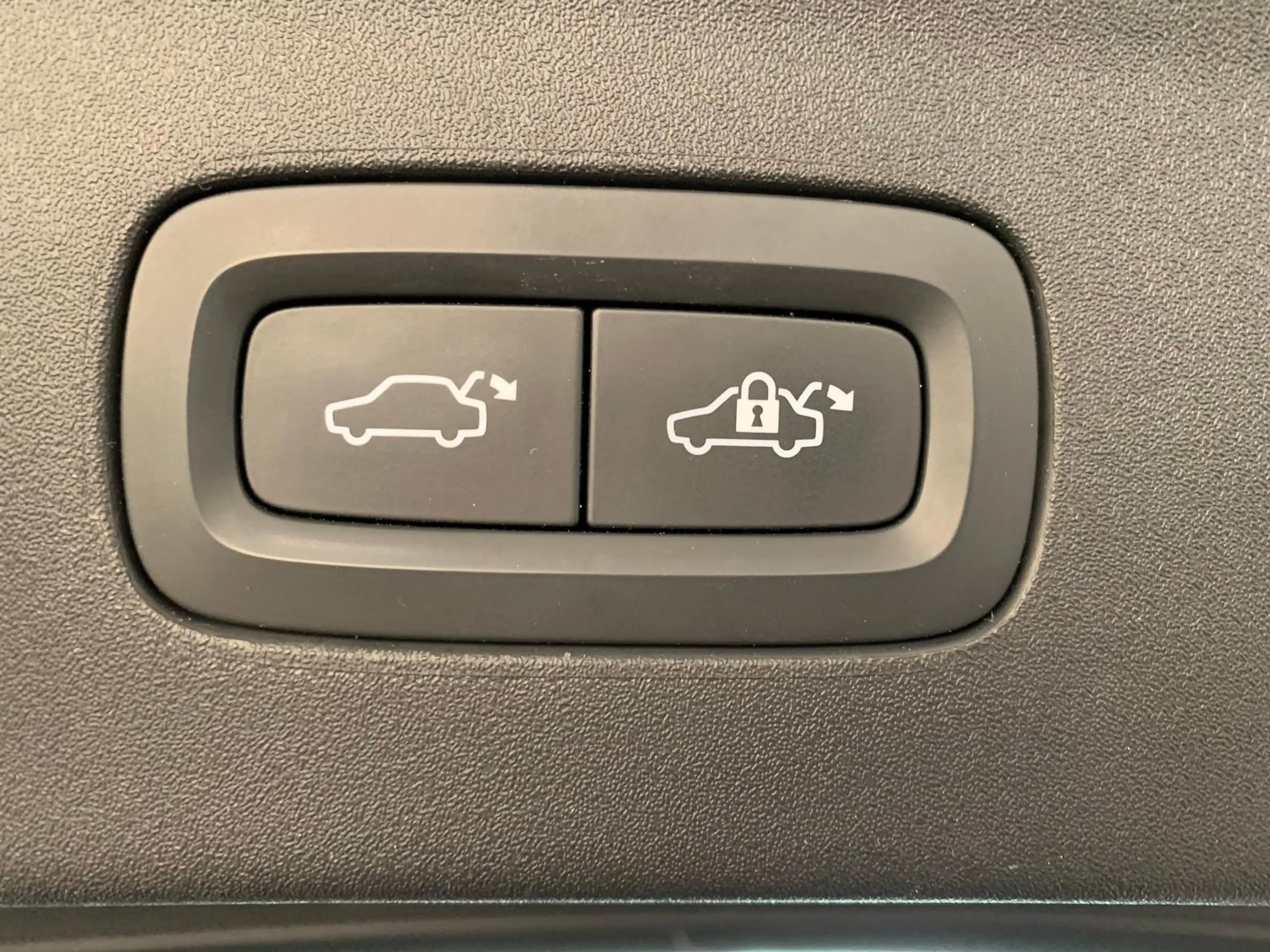 Polestar 2 Polestar 2 SM LONG 78kWh/PLUS/WÄRMEP/HARMAN/KAM — photo 7