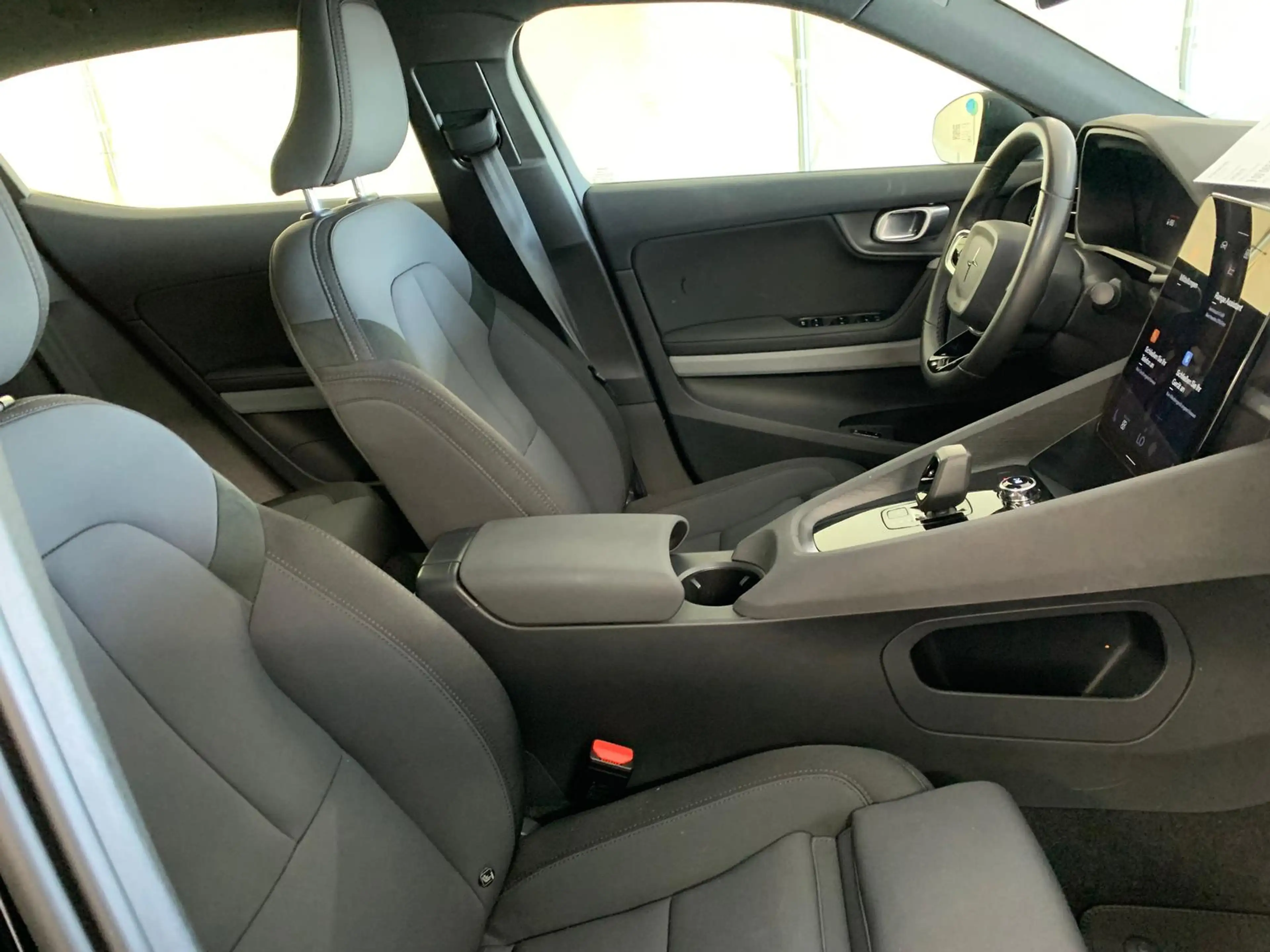 Polestar 2 Polestar 2 SM LONG 78kWh/PLUS/WÄRMEP/HARMAN/KAM — photo 3