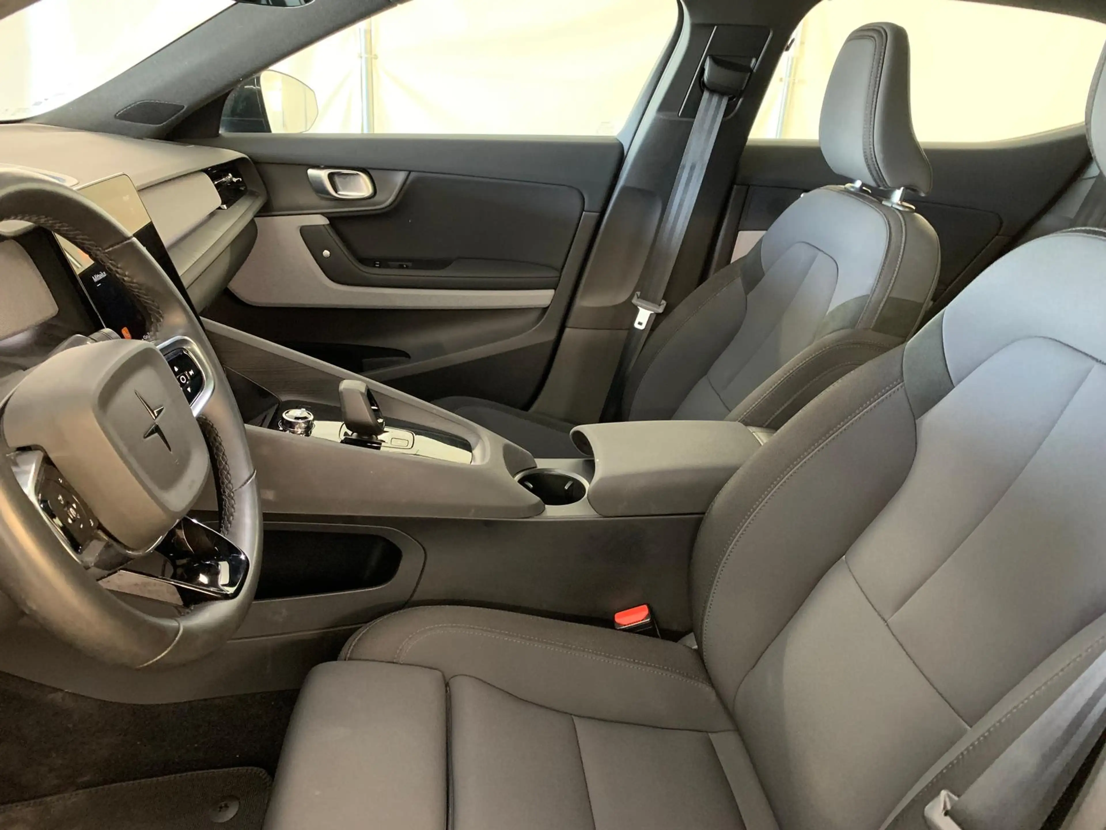Polestar 2 Polestar 2 SM LONG 78kWh/PLUS/WÄRMEP/HARMAN/KAM — photo 10