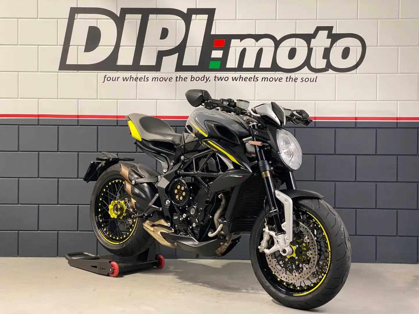 MV Agusta Dragster 800 RR Jaune - 1