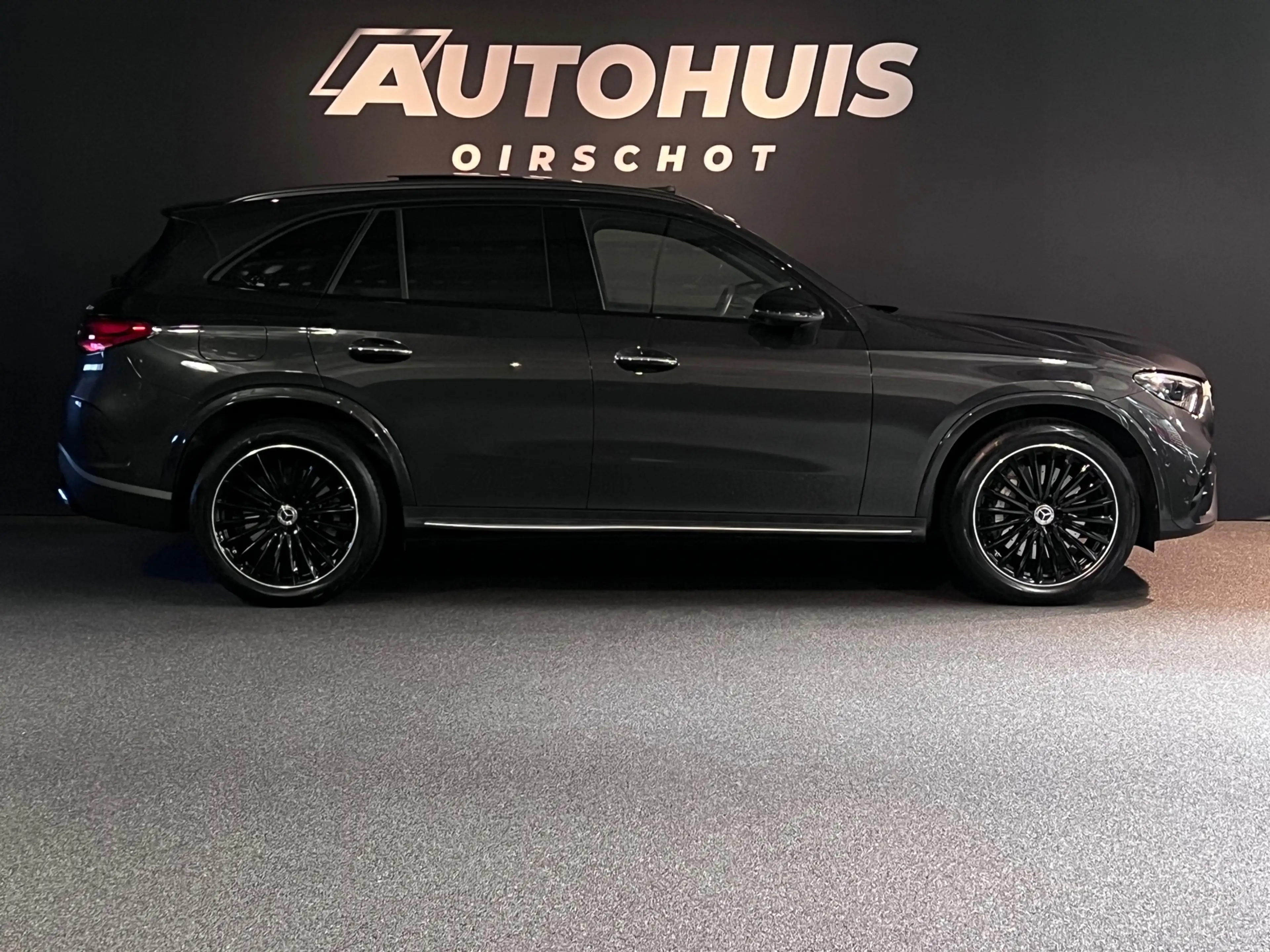 Mercedes-Benz GLC 400 400e 4MATIC AMG Line Pano/Airmatic/Massage/Memorys — photo 6