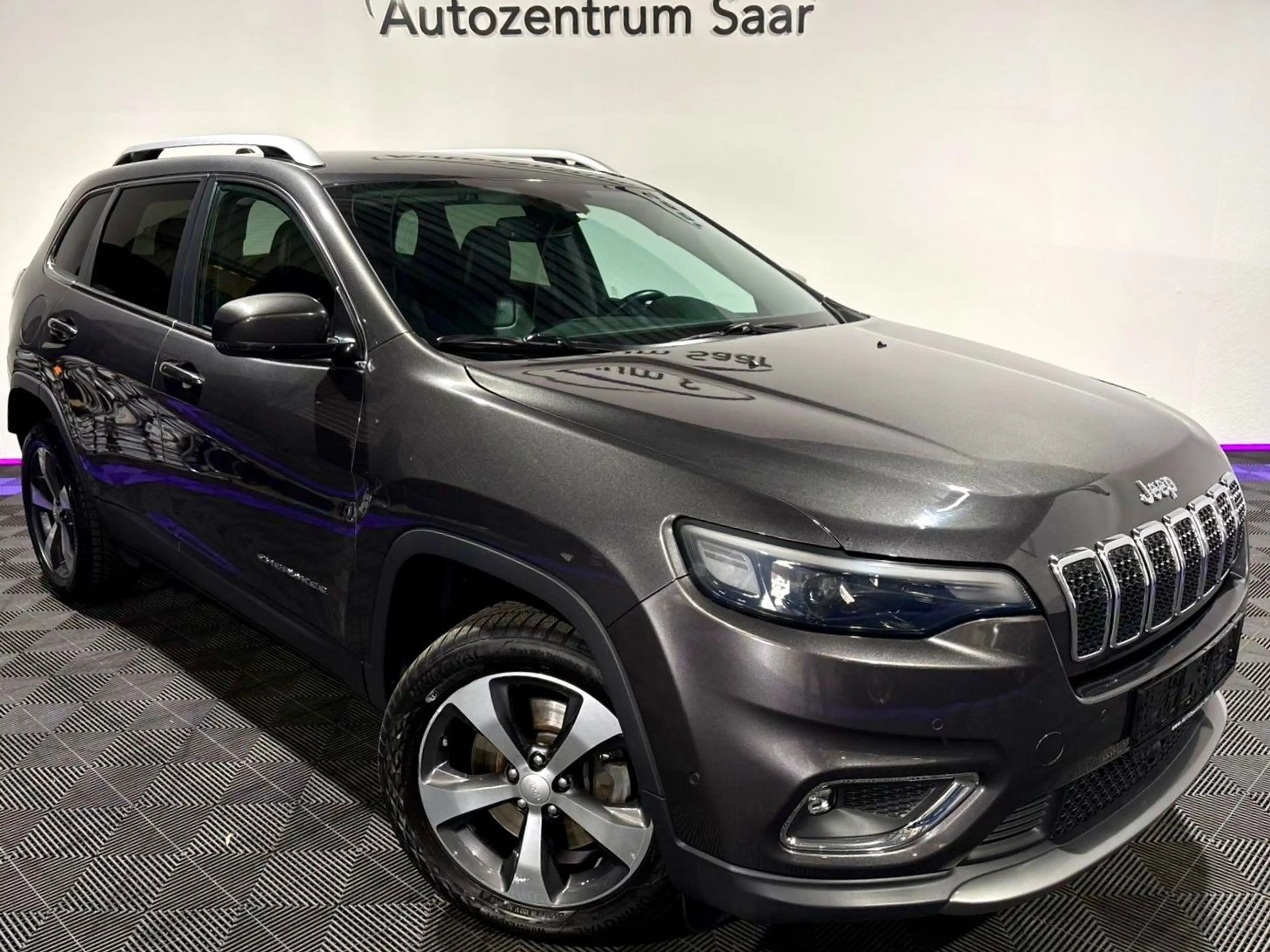 Jeep Cherokee Limited 4WD Leder Automatik Navi Xenon — photo 11