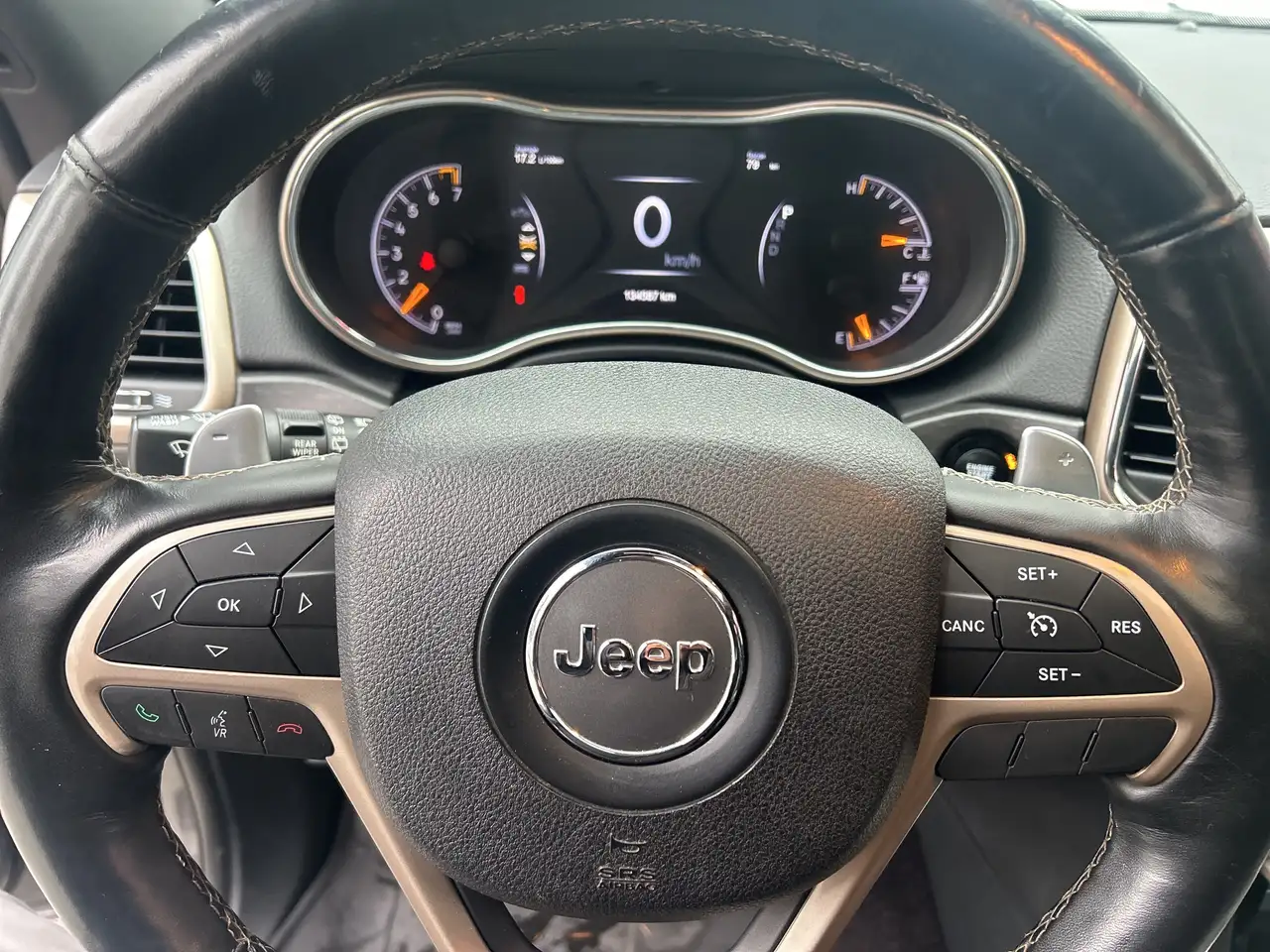 Jeep Grand Cherokee снимка Jeep Grand Cherokee