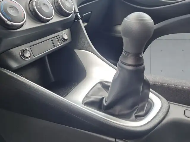 Toyota Yaris view 15