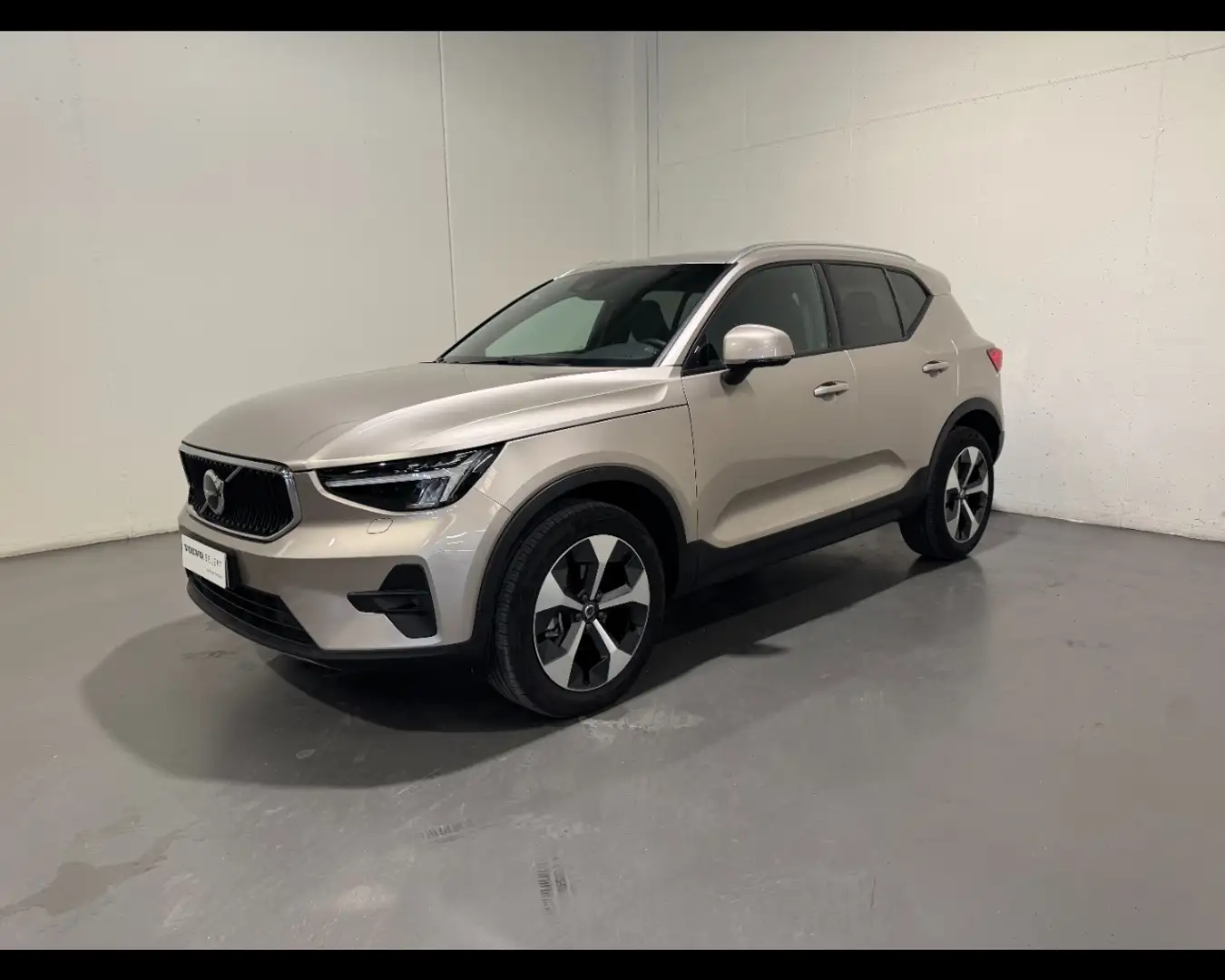 Volvo XC40 T2 CORE AUTO Grigio - 1