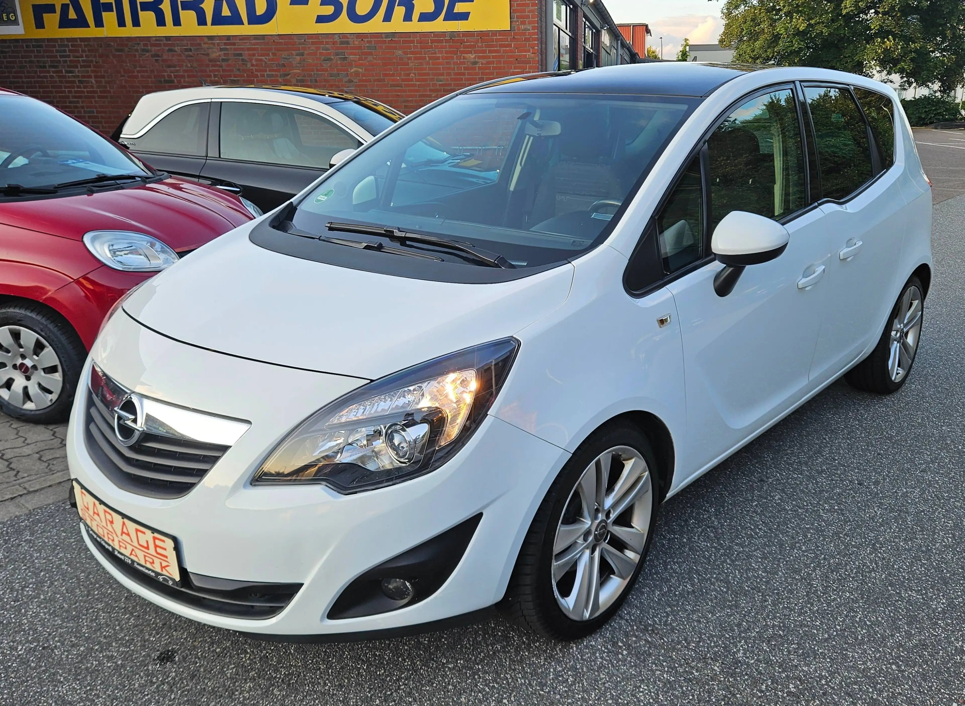 Opel Meriva Meriva 1.4 PANORAMADACH - ALLWETTERREIFEN TÜV&AU NEU — photo 2