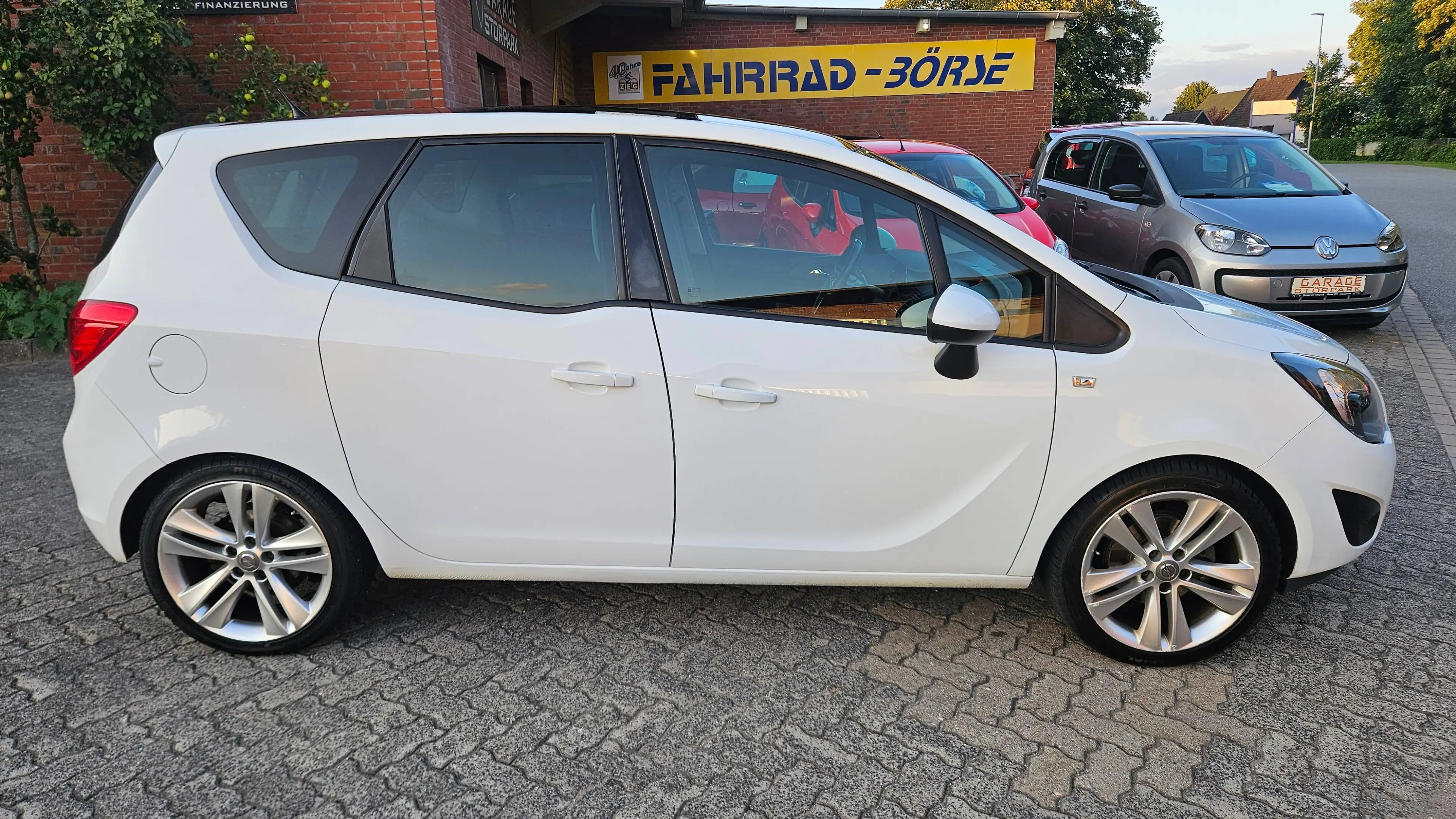 Opel Meriva Meriva 1.4 PANORAMADACH - ALLWETTERREIFEN TÜV&AU NEU — photo 6
