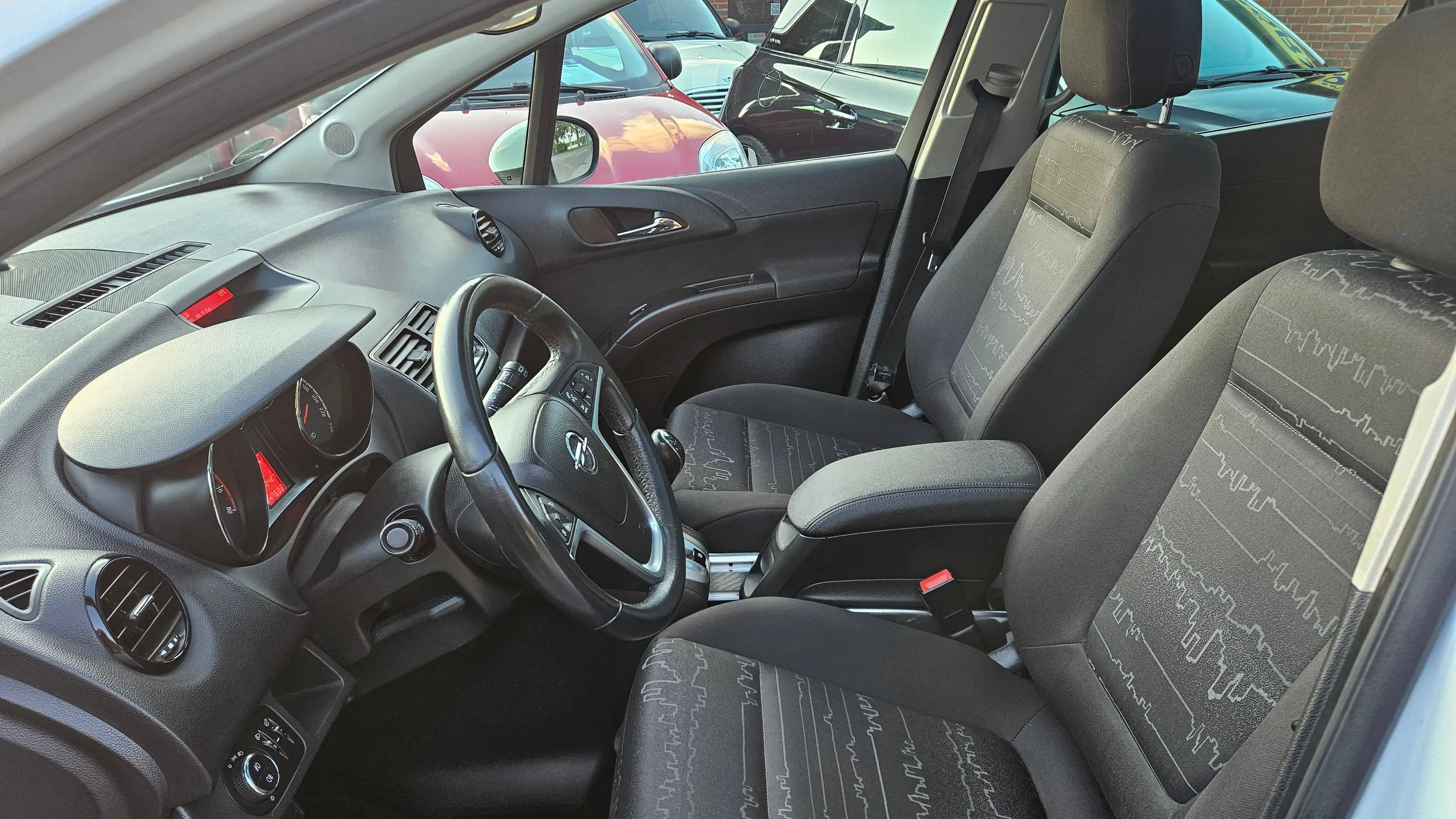 Opel Meriva Meriva 1.4 PANORAMADACH - ALLWETTERREIFEN TÜV&AU NEU — photo 9