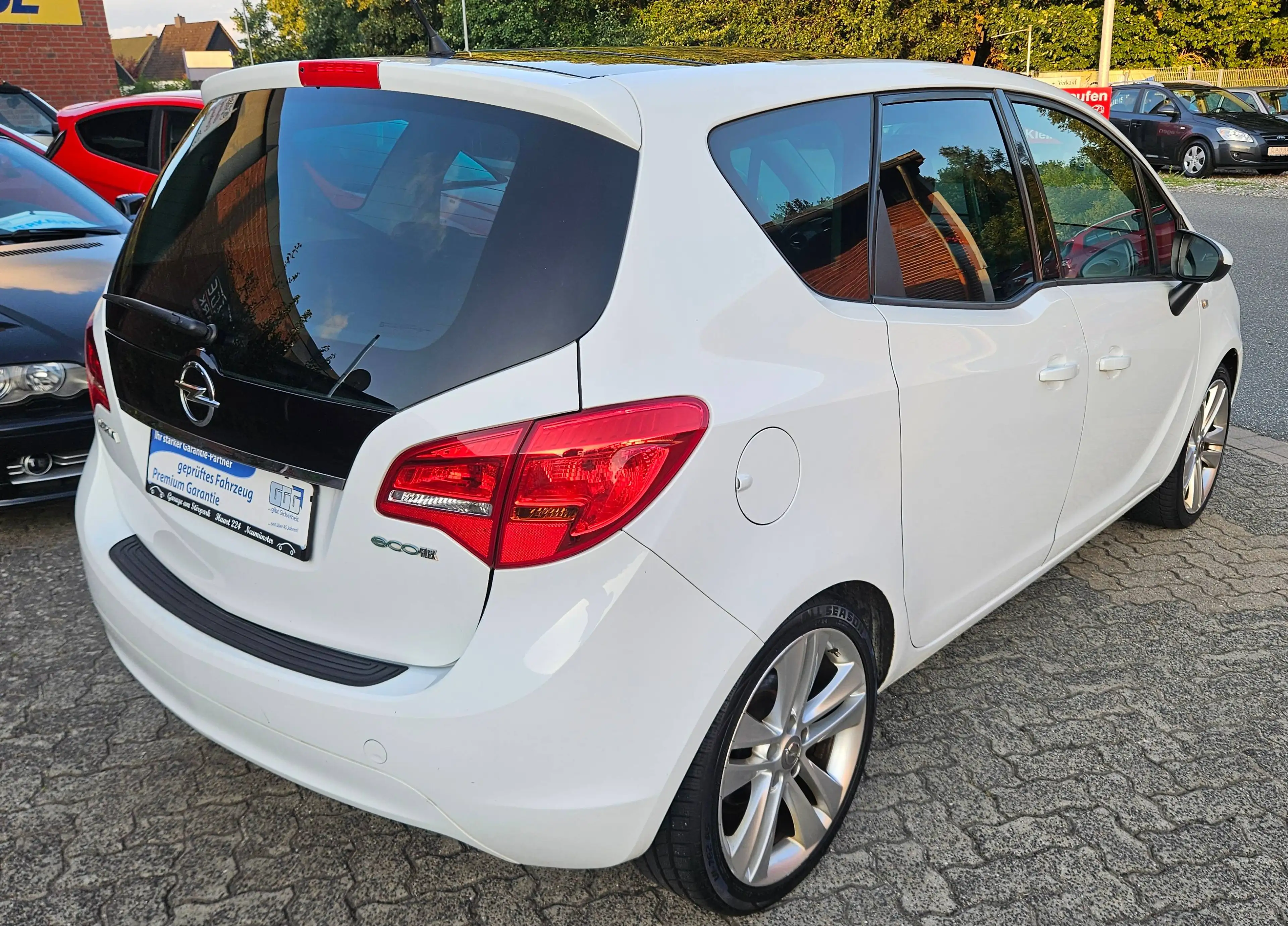 Opel Meriva Meriva 1.4 PANORAMADACH - ALLWETTERREIFEN TÜV&AU NEU — photo 5