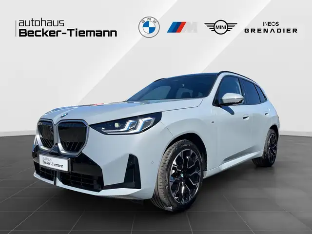 BMW X3 20 xDrive M-Sport AHK HUD Pano DrivAss+ ParkAss+ H