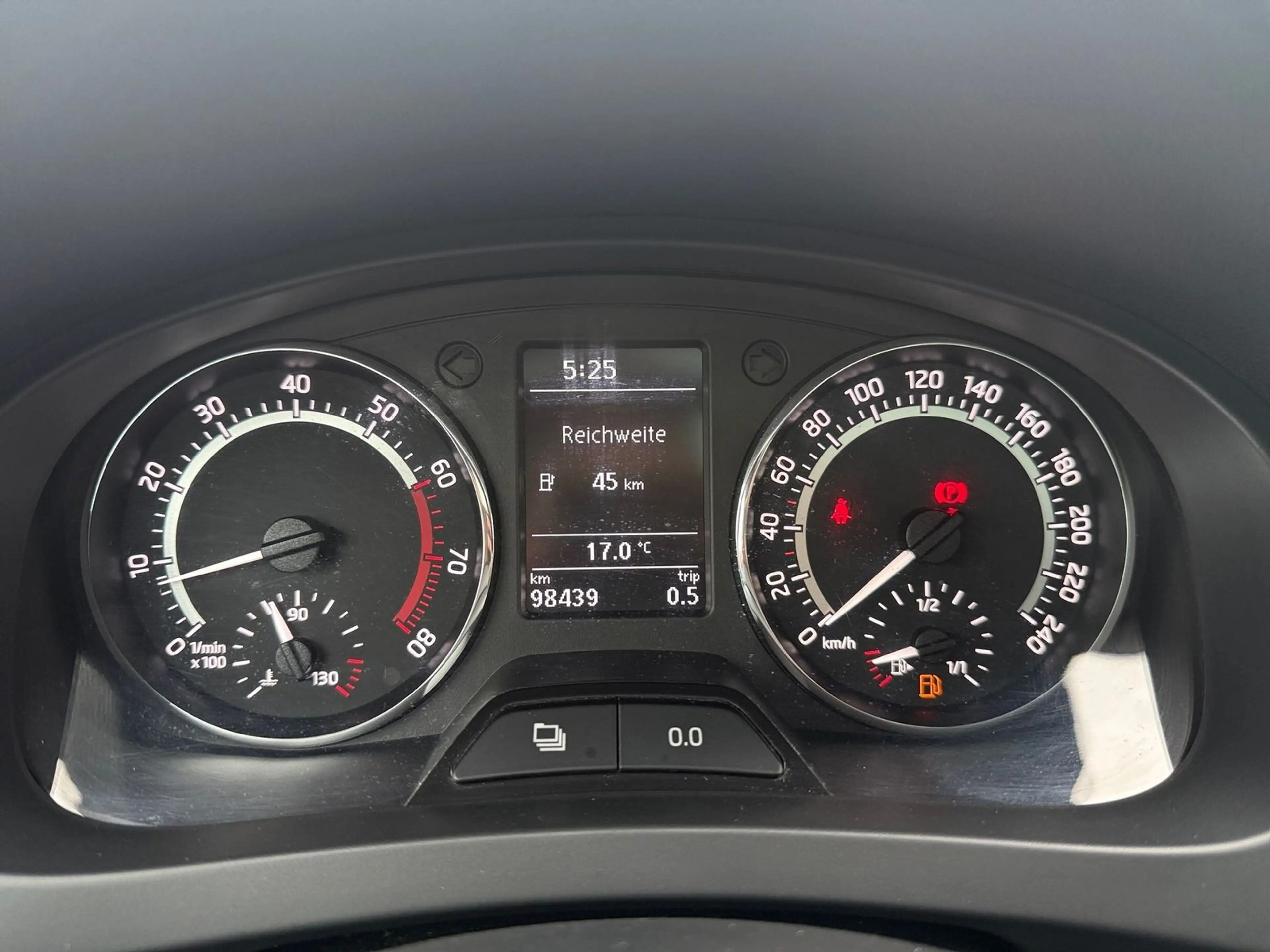 Skoda Rapid/Spaceback Spaceback 1.2 Monte Carlo LED Panorama PDC — photo 11