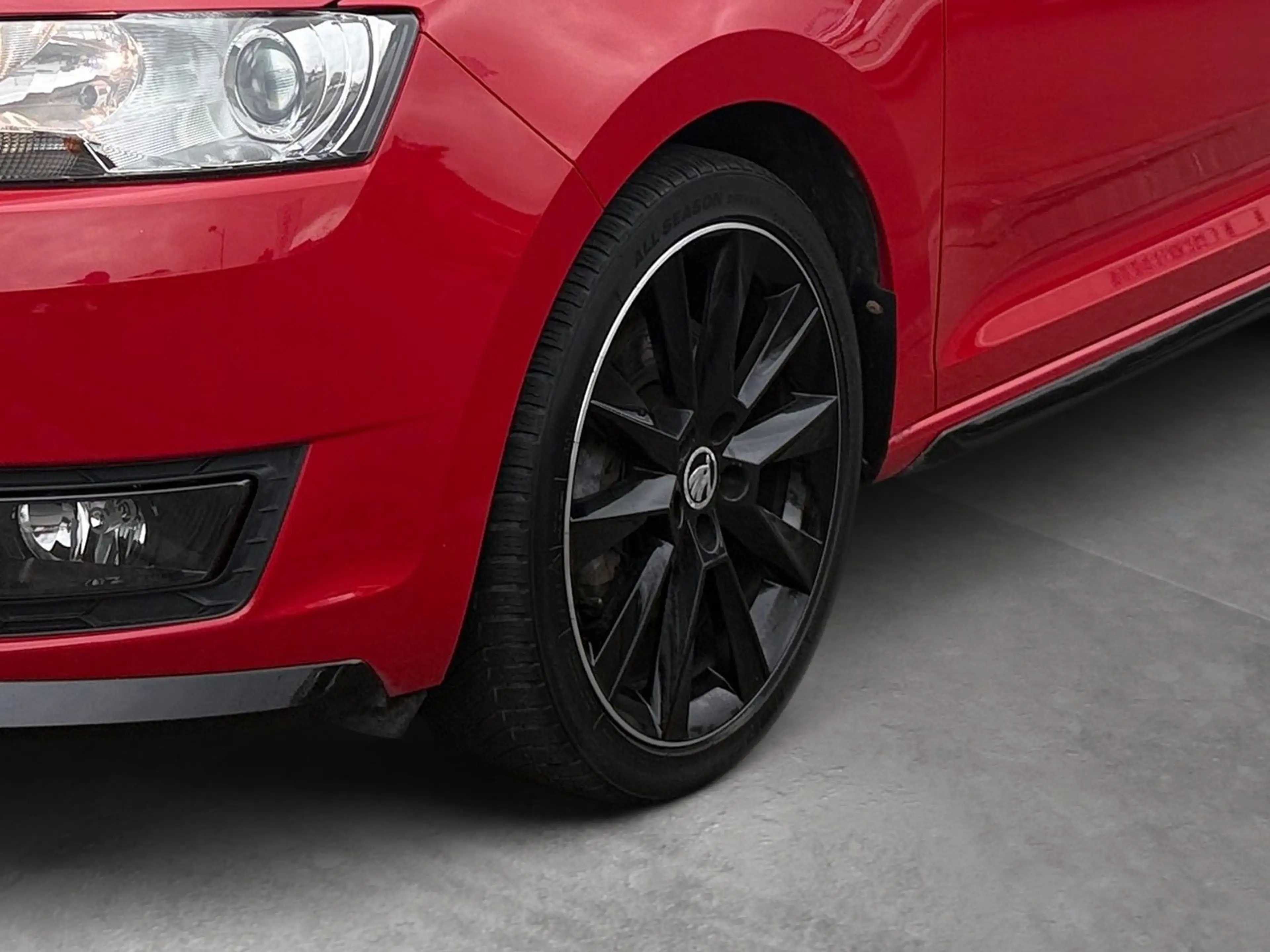 Skoda Rapid/Spaceback Spaceback 1.2 Monte Carlo LED Panorama PDC — photo 8