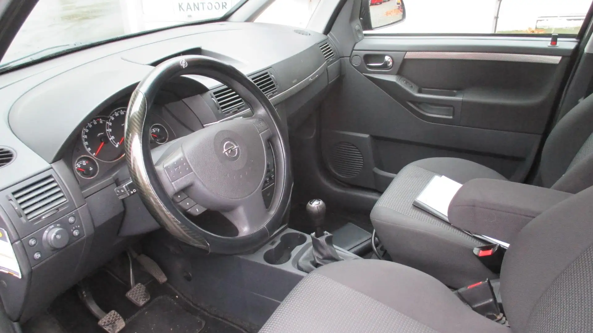 Opel Meriva 1.6-16V Temptation Zwart - 2