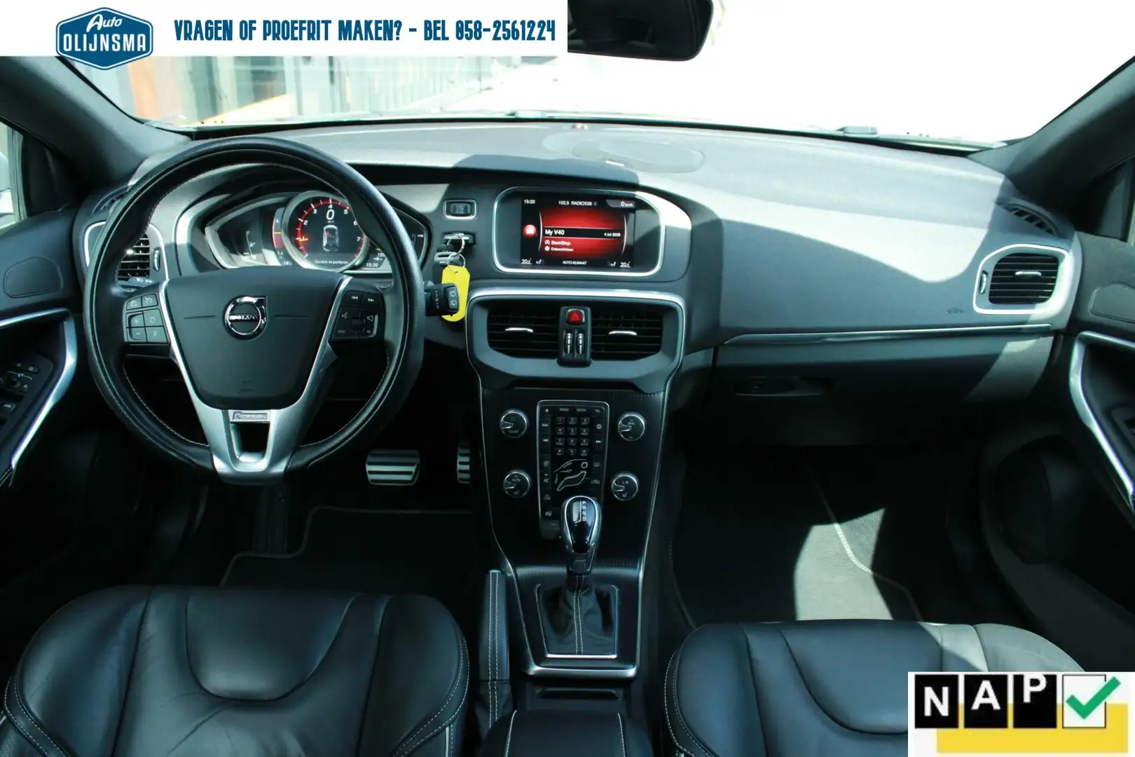 Volvo V40 R design|Trekhaak|Camera|Pano|Memory|HarmanKardon| Gris - 2