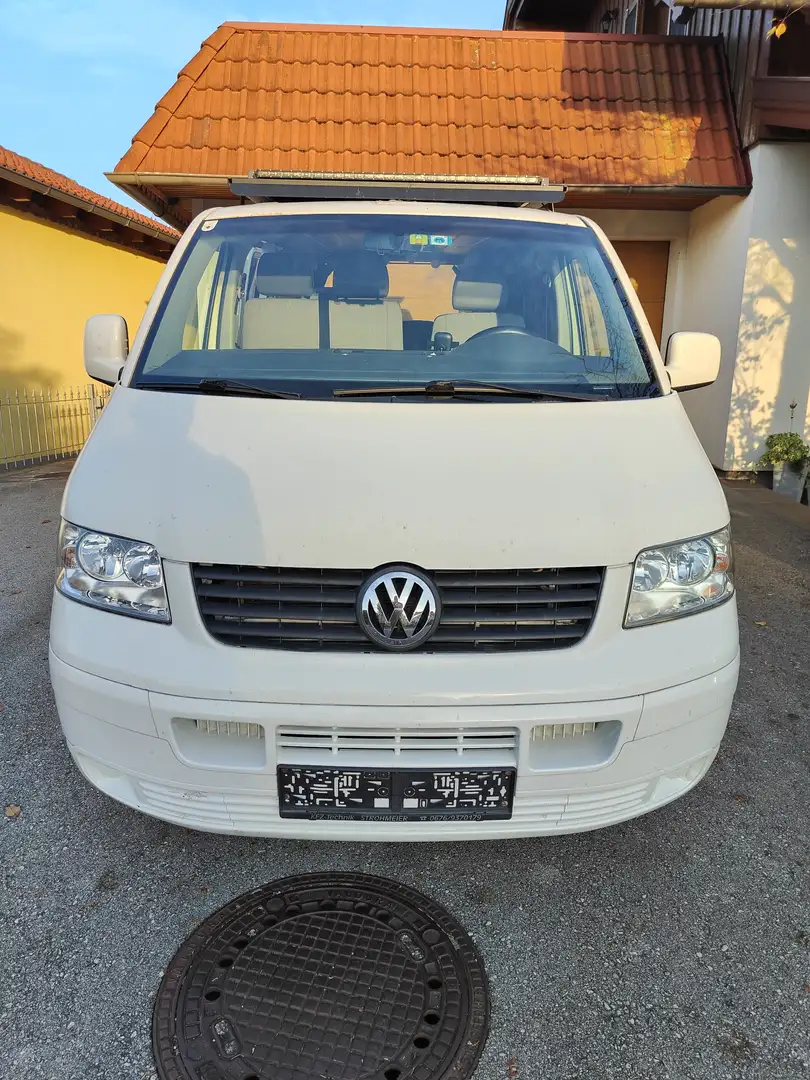 Volkswagen T5 2.5l TDI 4Motion DoKa LR Weiß - 2