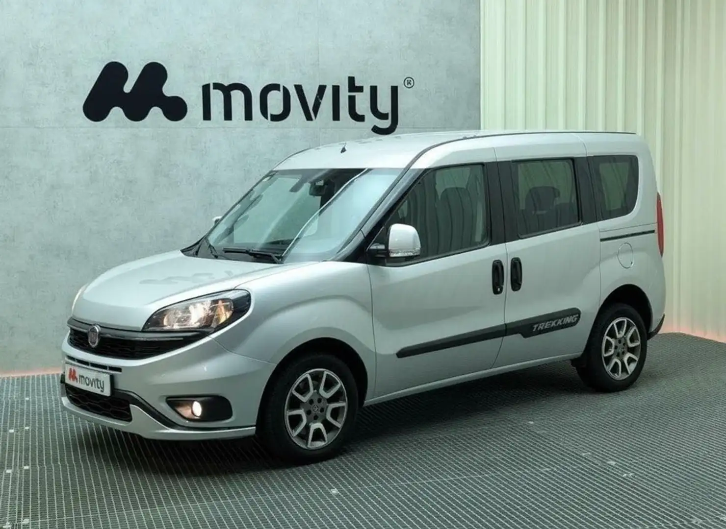 Fiat Doblo Combi 1.6Mjt Trekking 89kW Gris - 1