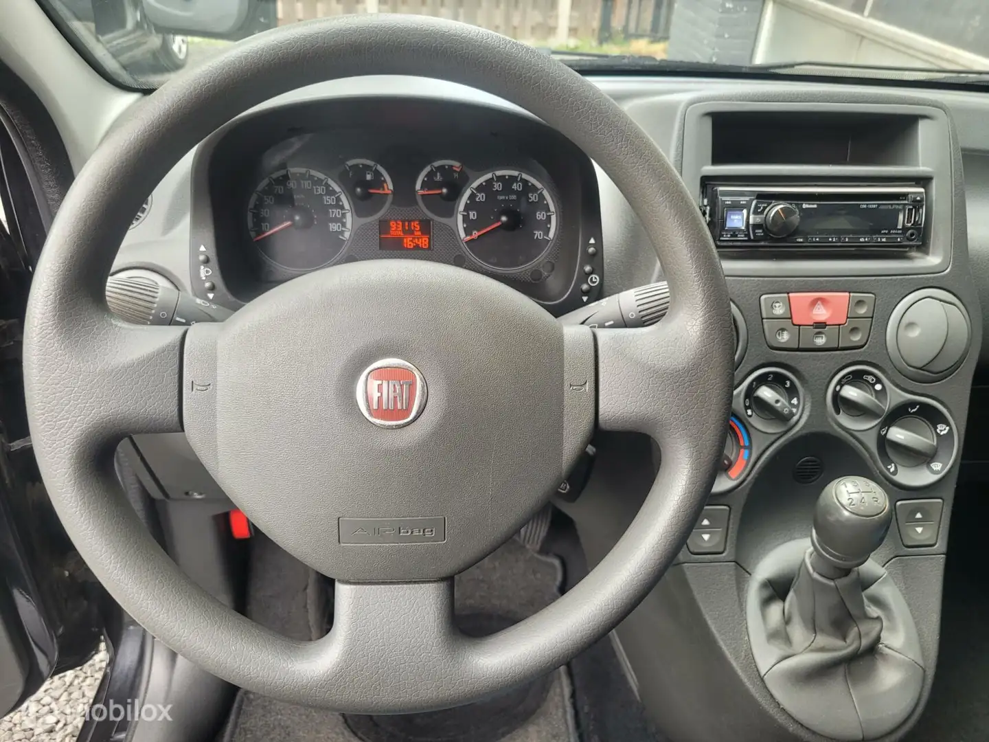 Fiat Panda 1.2 Edizione Cool | TREKH. | AIRCO | ALLSEASON | Zwart - 2