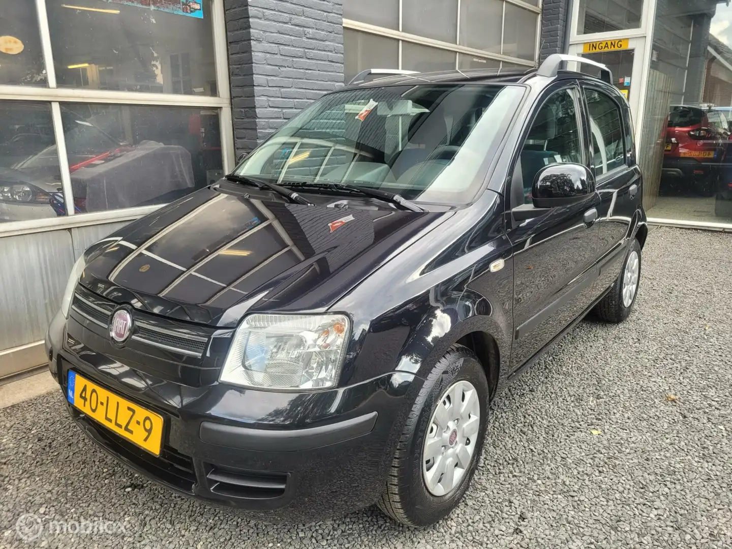 Fiat Panda 1.2 Edizione Cool | TREKH. | AIRCO | ALLSEASON | Zwart - 1