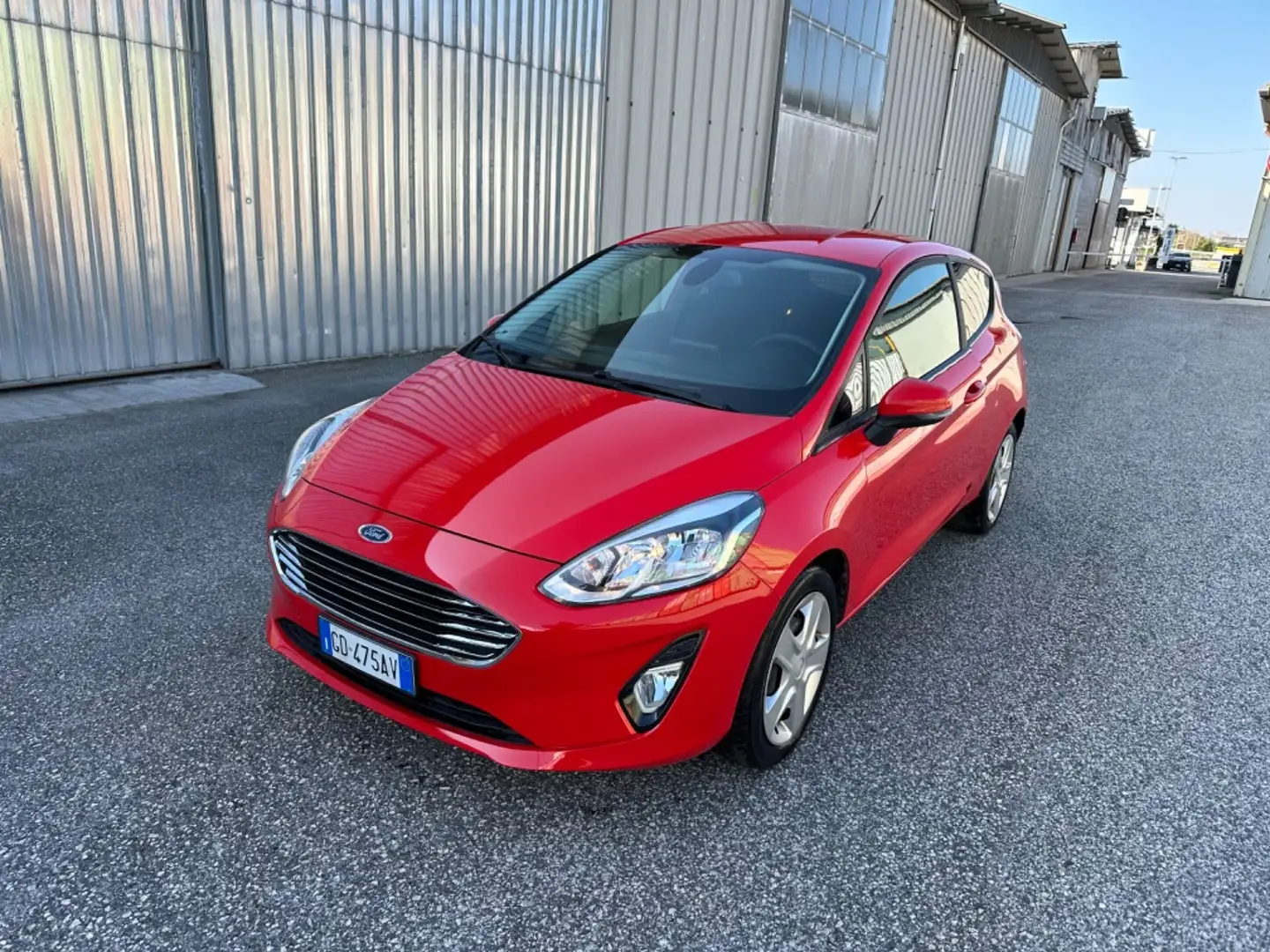 Ford Fiesta 1.5 TDCi 85 CV 3 porte Van Trend Rouge - 1