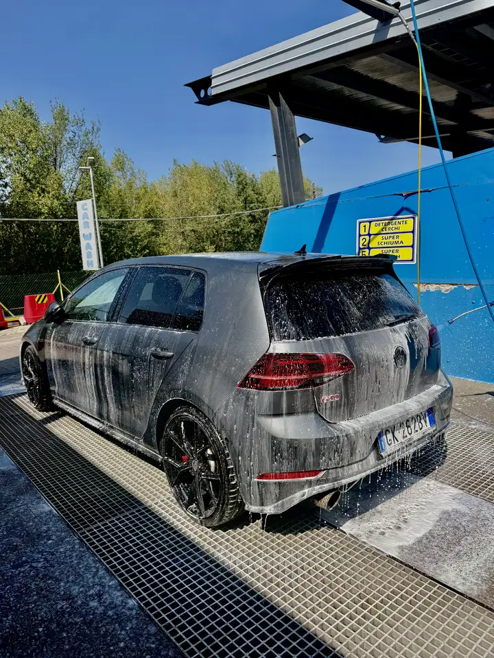 Volkswagen Golf GTI