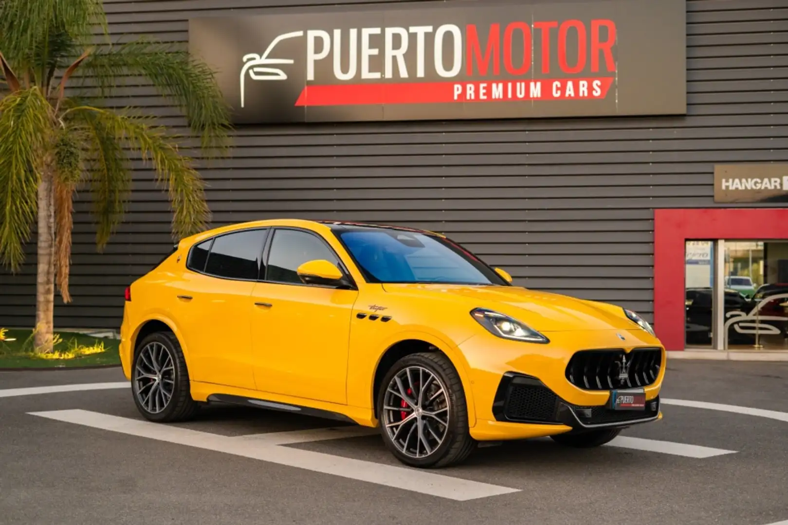 Maserati Grecale 530 Trofeo Aut. Amarillo - 1