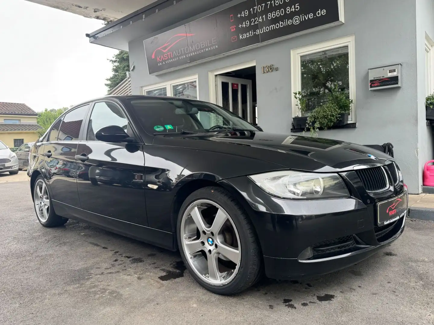 BMW 320 Baureihe 3 Lim. 320i Klima Navi TÜV Neu Schwarz - 1