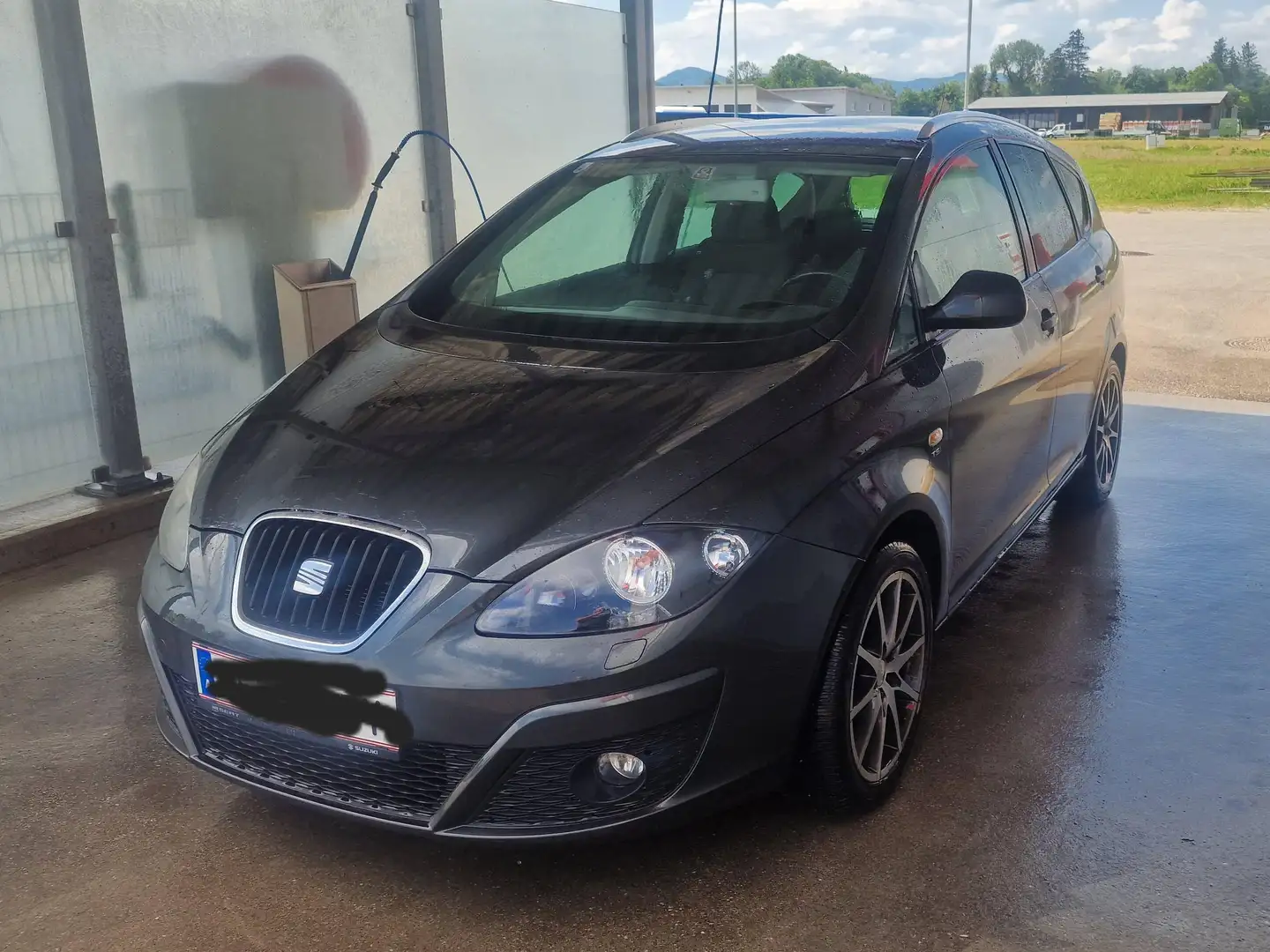 SEAT Altea XL Grau - 1