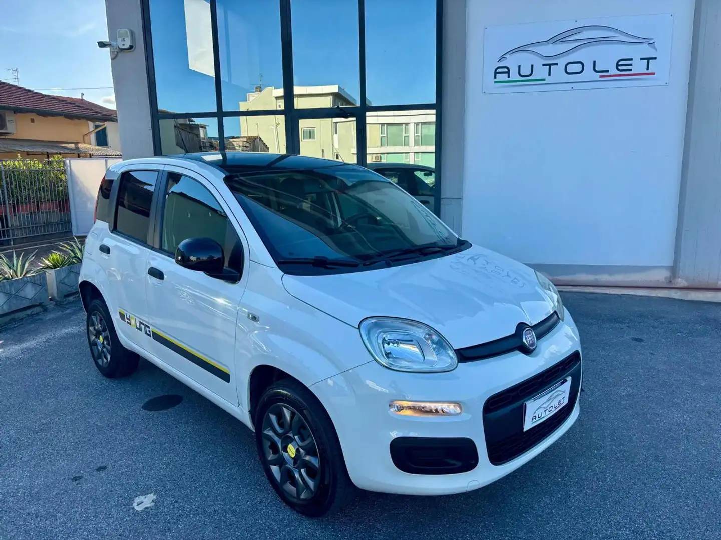 Fiat Panda 0.9 TwinAir Turbo Natural Power Young Bianco - 1