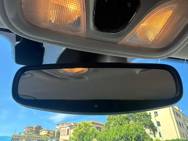 Jeep Cherokee view 10