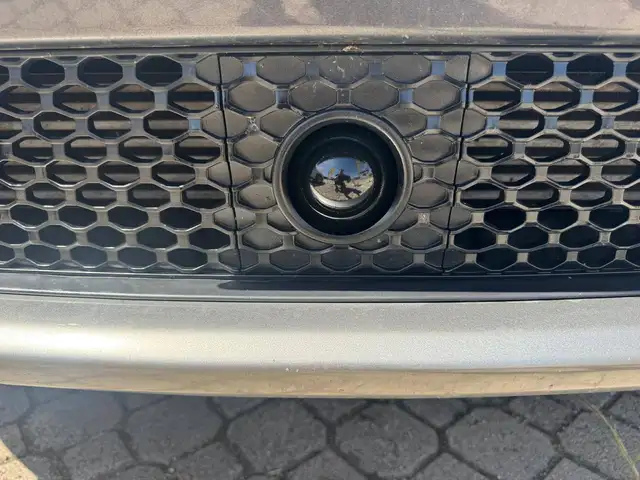 Jeep Cherokee view 9