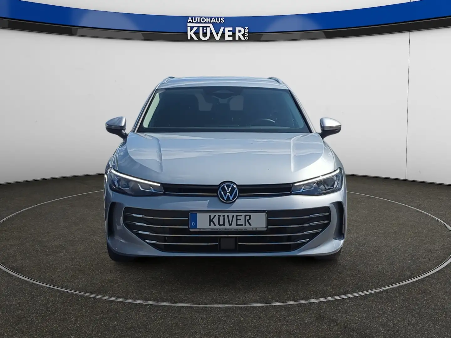 Volkswagen Passat Variant 2,0 TDI DSG Navi+ACC+AHK+Shzg+17´´ Silber - 2
