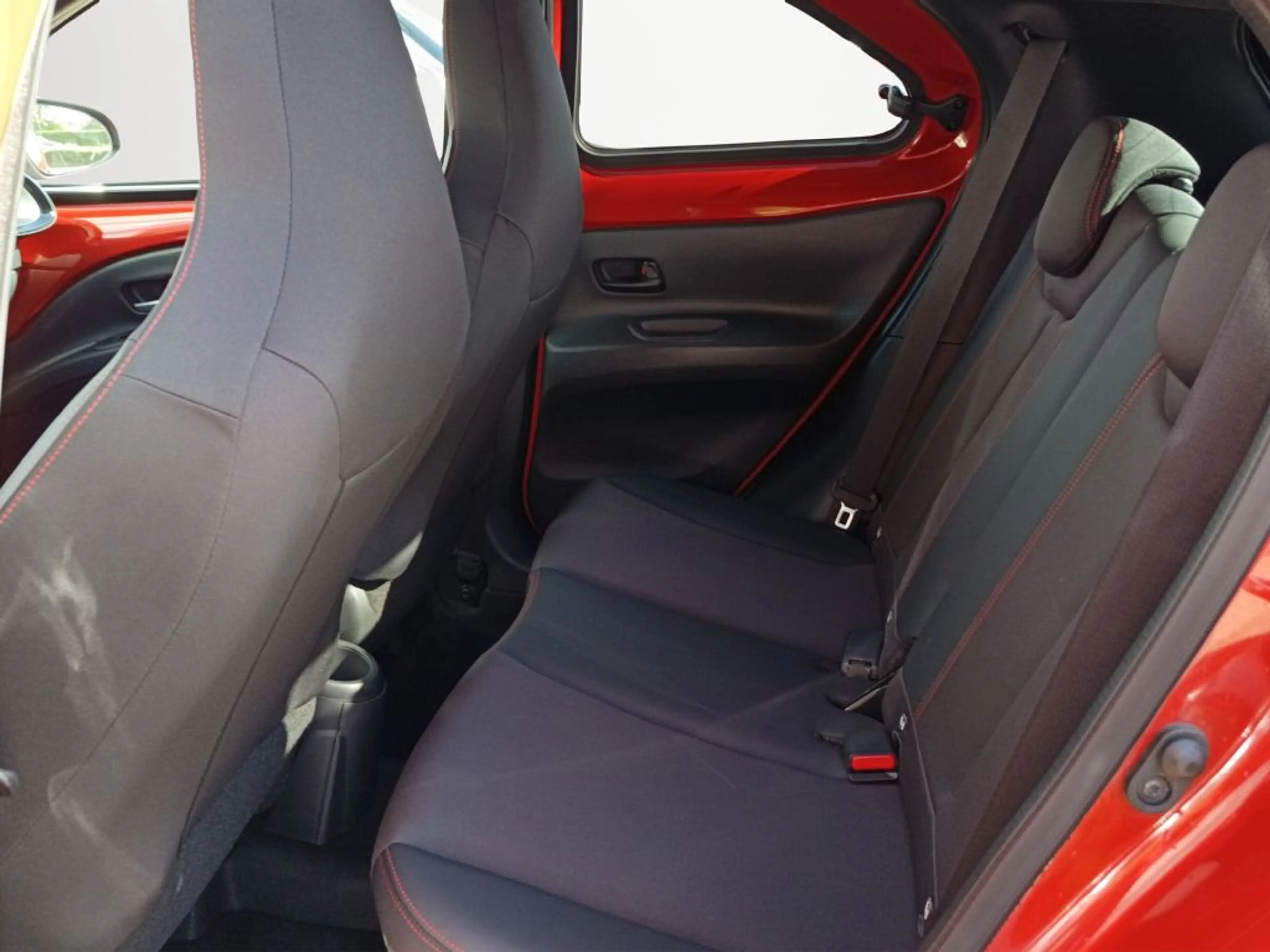 Toyota Aygo X S-CVT Explore Komfort-Paket + JBL — photo 13