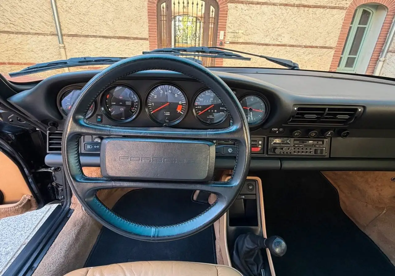 Porsche 911 CARRERA 3.2 231 ch, foto 9