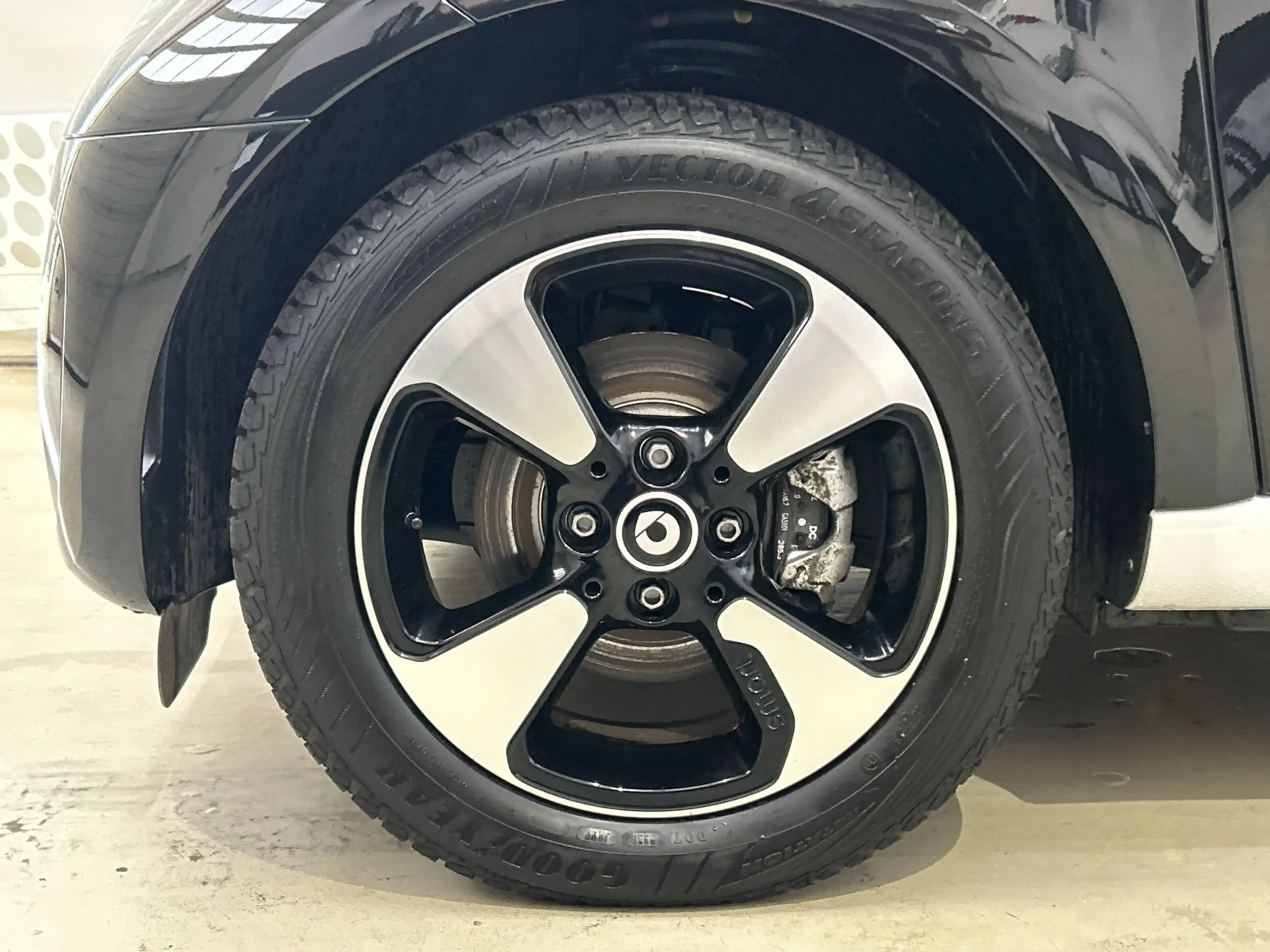 smart forTwo EQ  coupe SHZ — photo 13