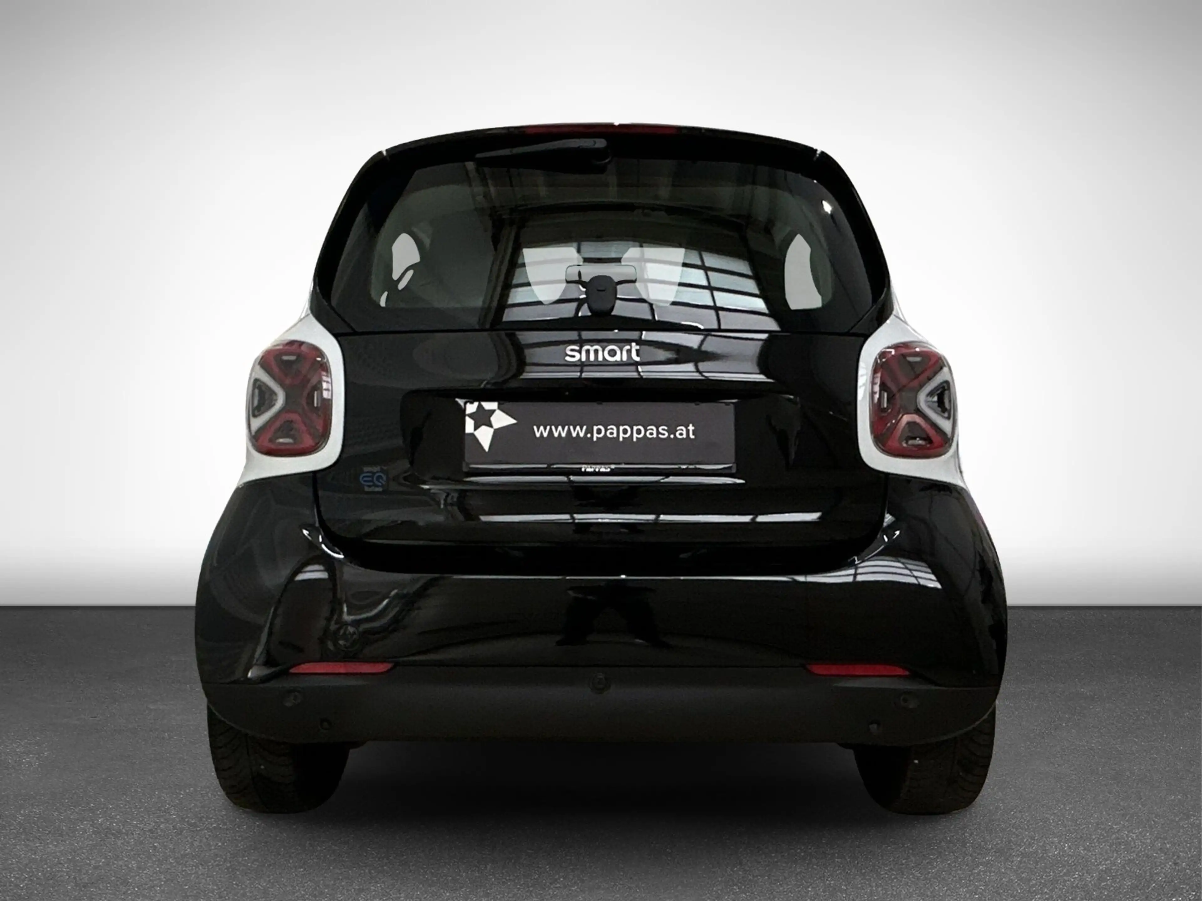 smart forTwo EQ  coupe SHZ — photo 5