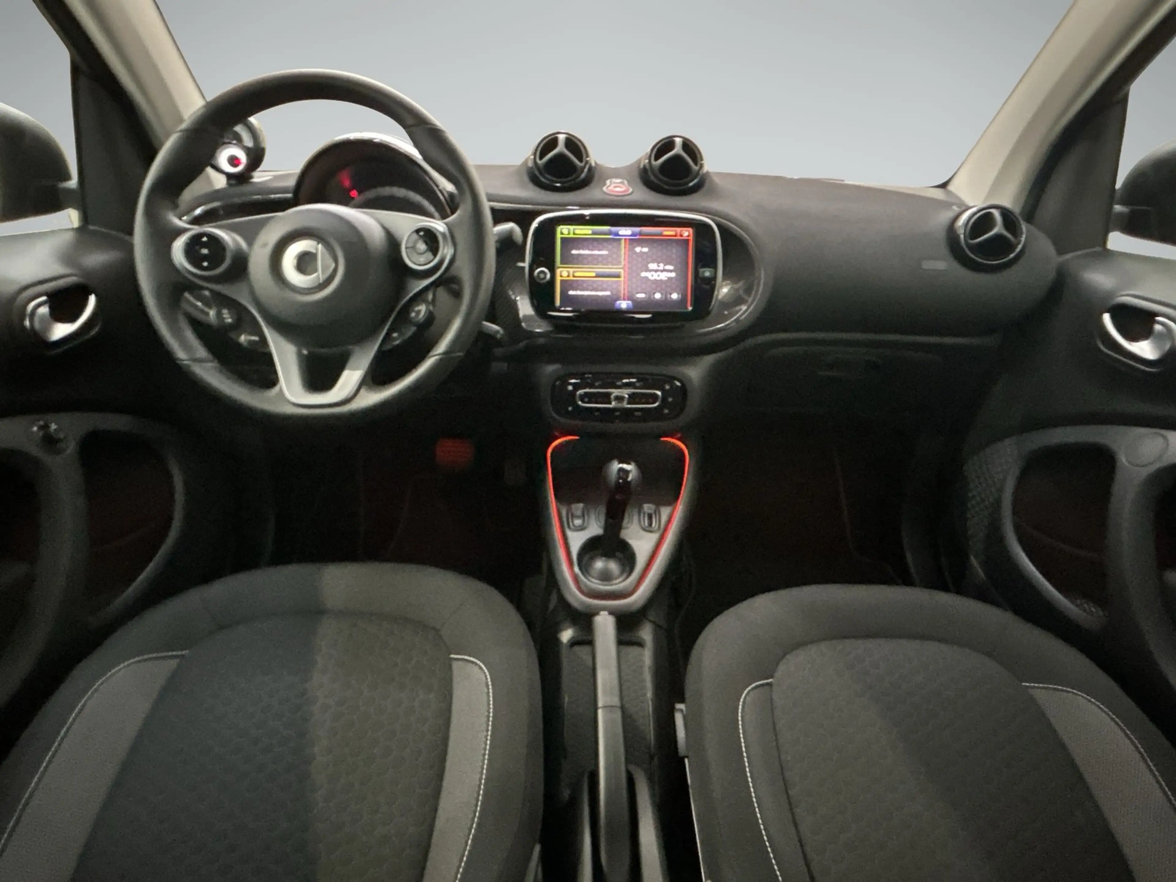 smart forTwo EQ  coupe SHZ — photo 8