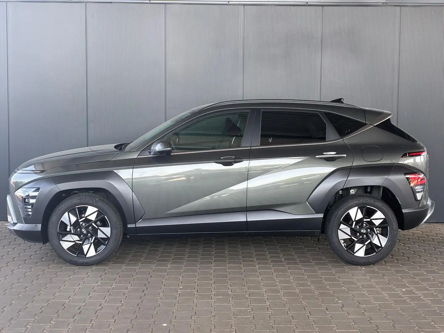 Hyundai KONA Comfort Plus 1.0 T-GDI 2WD / Navi Keyless 360° ... Grau - 2