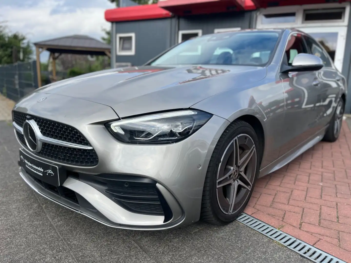Mercedes-Benz C 200 AMG-Line /Dist/Kam/AugReal/CarPlay/Amb/LED Silber - 1
