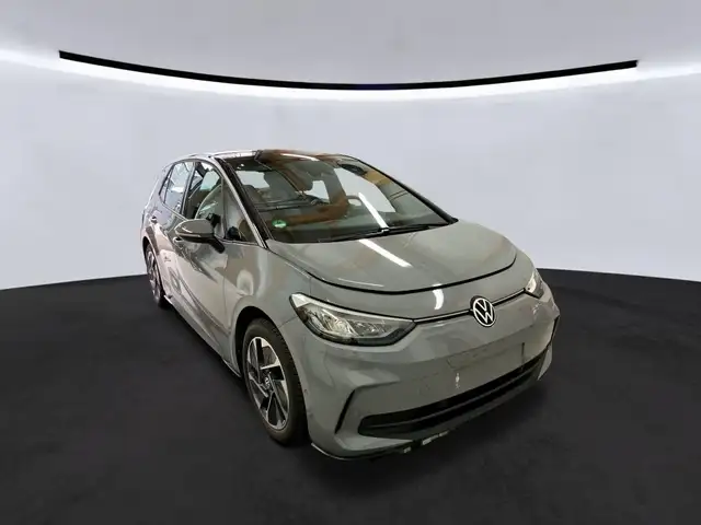 Volkswagen ID.3 view 2