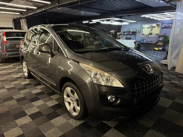 Peugeot 3008 1.6i benzine bj. 2012 137000km Euro 5