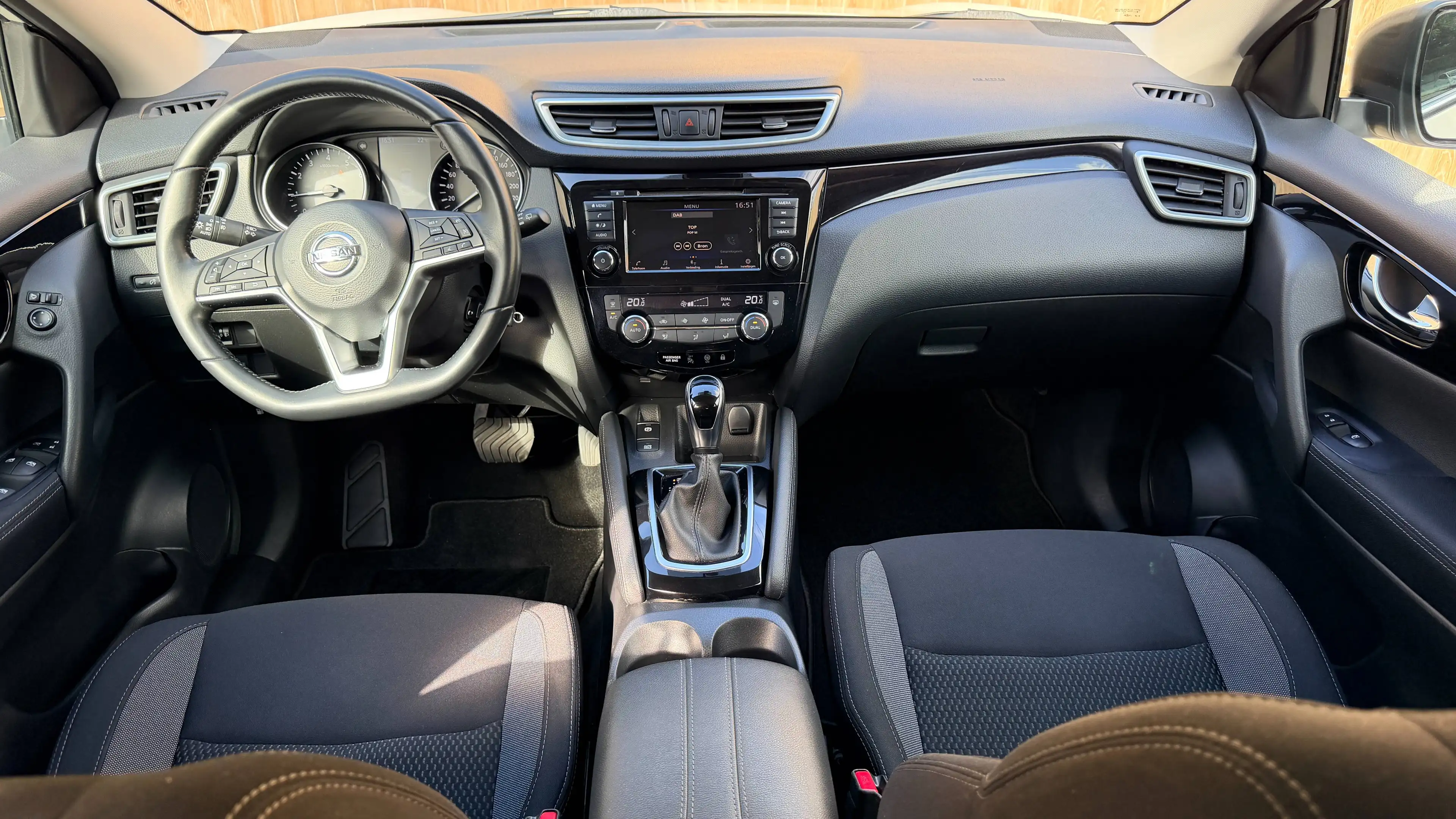 Nissan Qashqai Qashqai 1.3 DIG-T  Tekna DCT AUTOMAAT — photo 5
