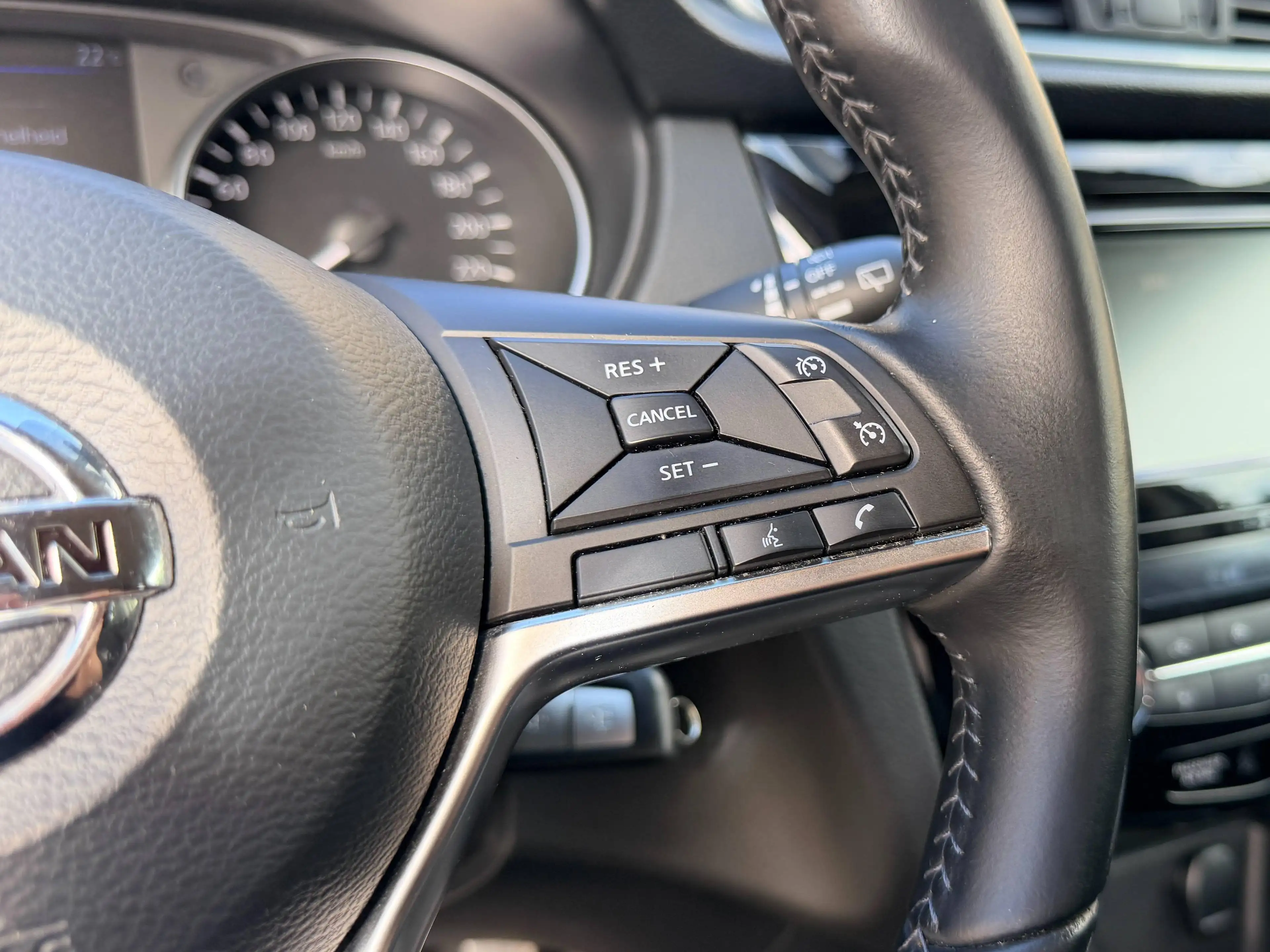 Nissan Qashqai Qashqai 1.3 DIG-T  Tekna DCT AUTOMAAT — photo 18