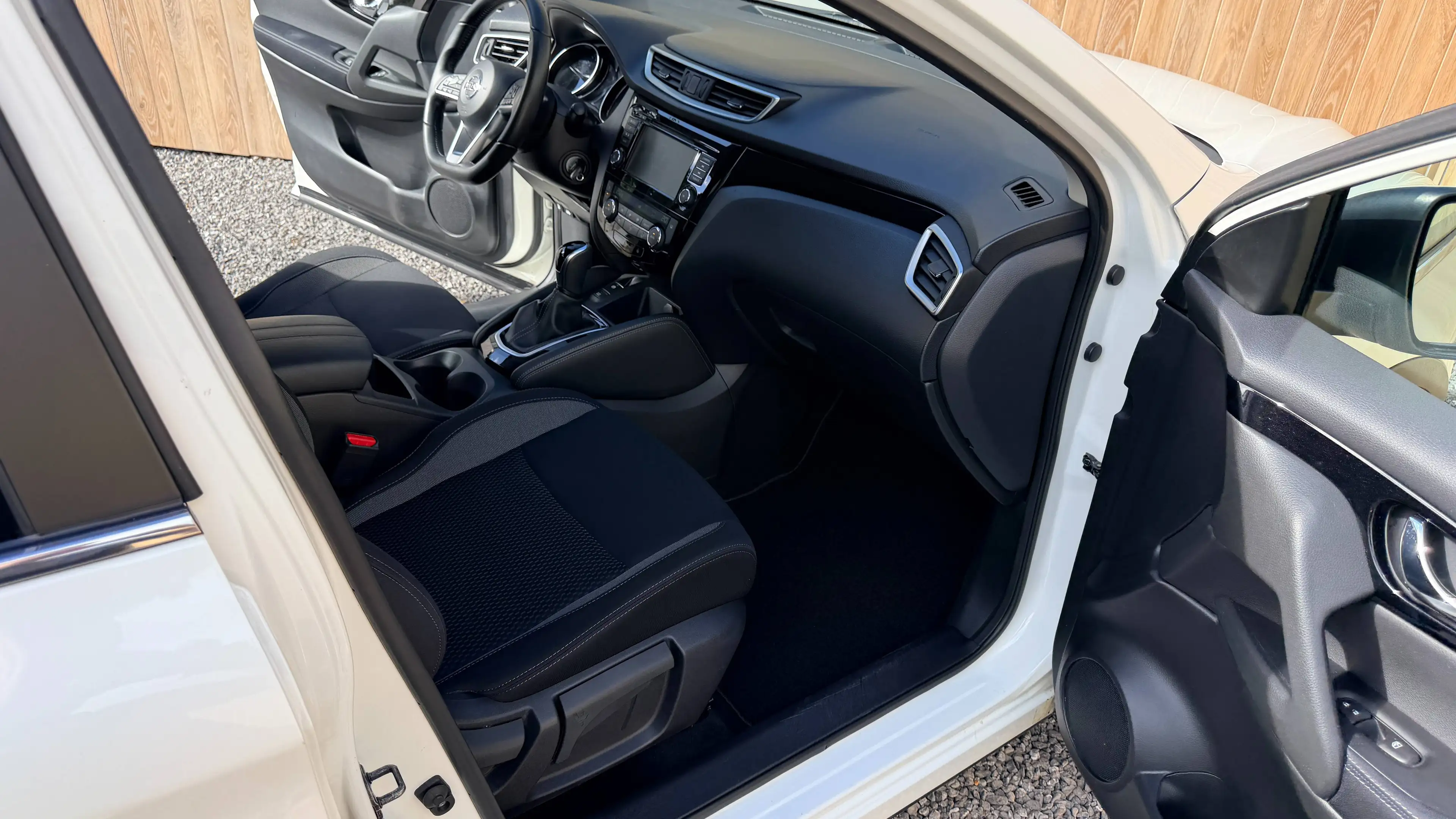 Nissan Qashqai Qashqai 1.3 DIG-T  Tekna DCT AUTOMAAT — photo 15